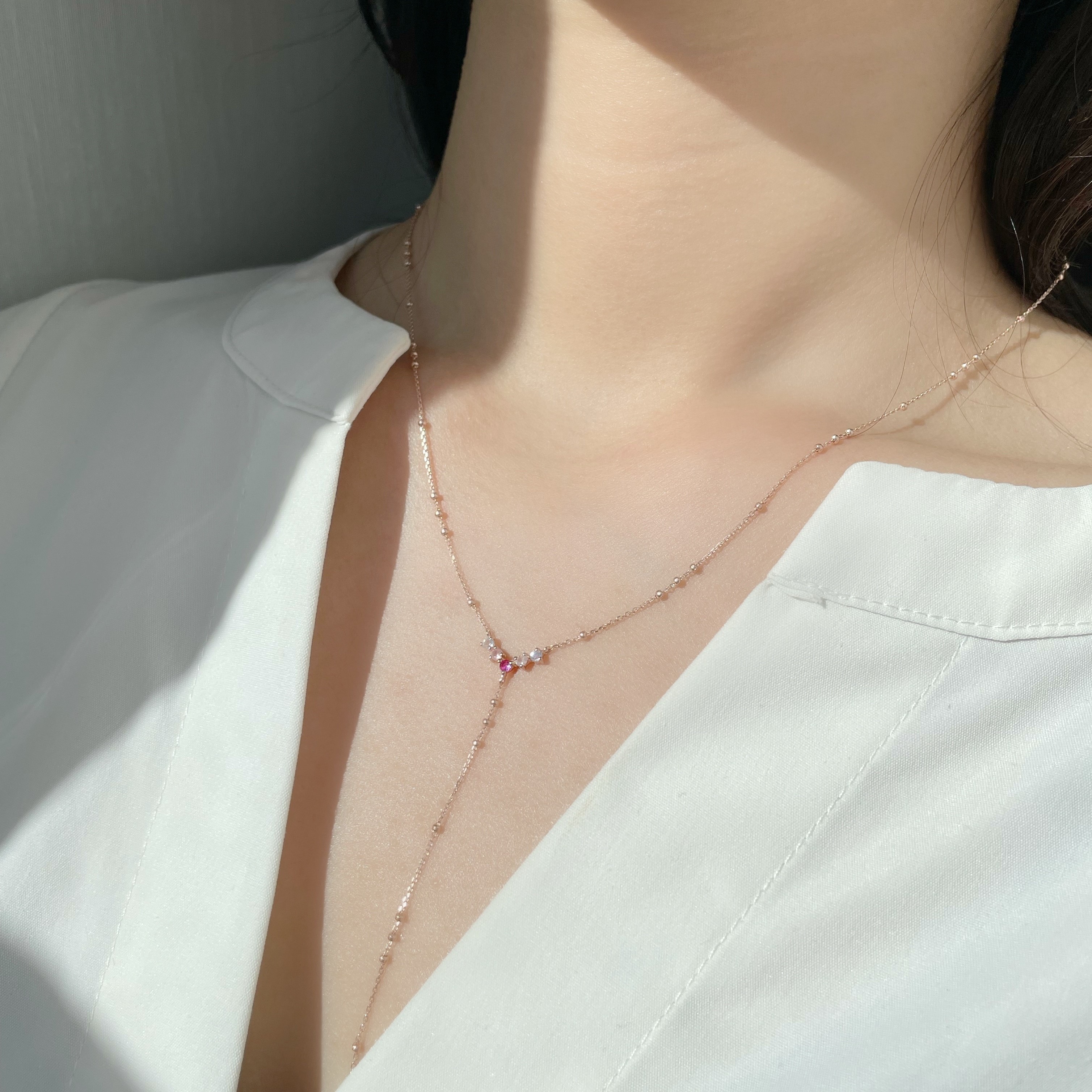 V形漸層紅寶石triplets奶溝鏈