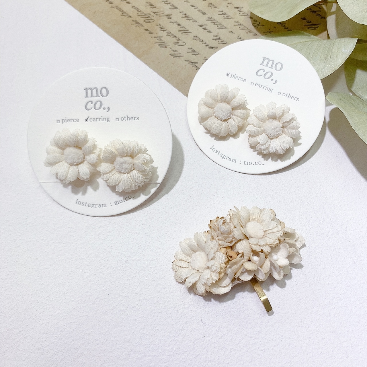 [手作家] moco 太陽布花耳環 (*網站限定優惠價*)