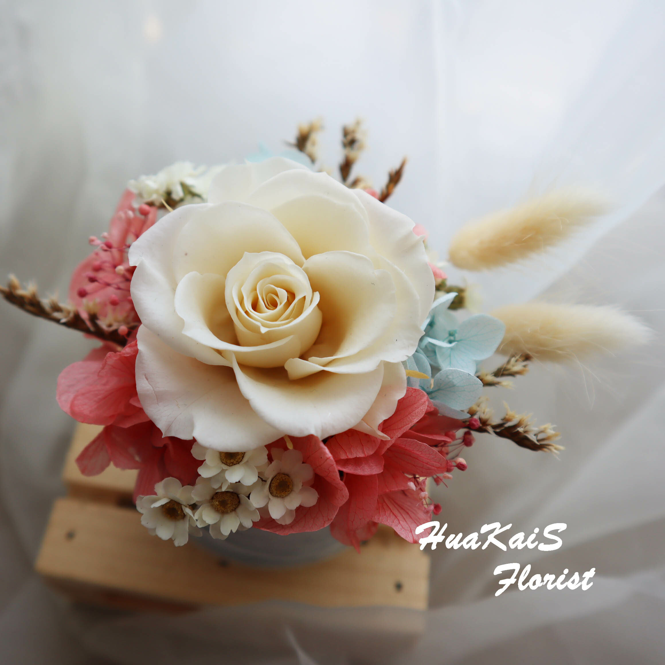 迷你小盆栽|古典白|永生玫瑰花|辦公室小桌花|永生花禮物