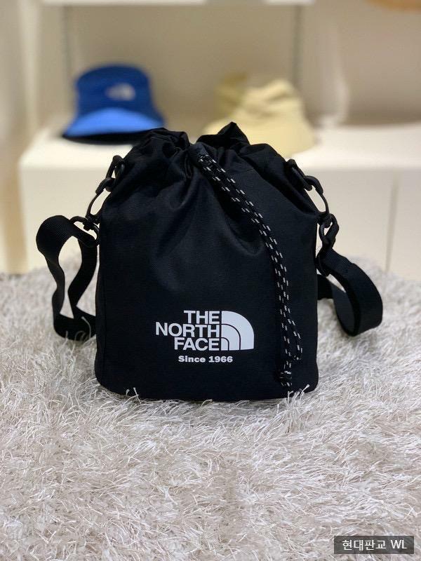 🇰🇷韓國直送 TNF WHITE LABEL 手提 斜孭 迷你水桶袋 (逢星期日截單後14-21個工作天發貨）