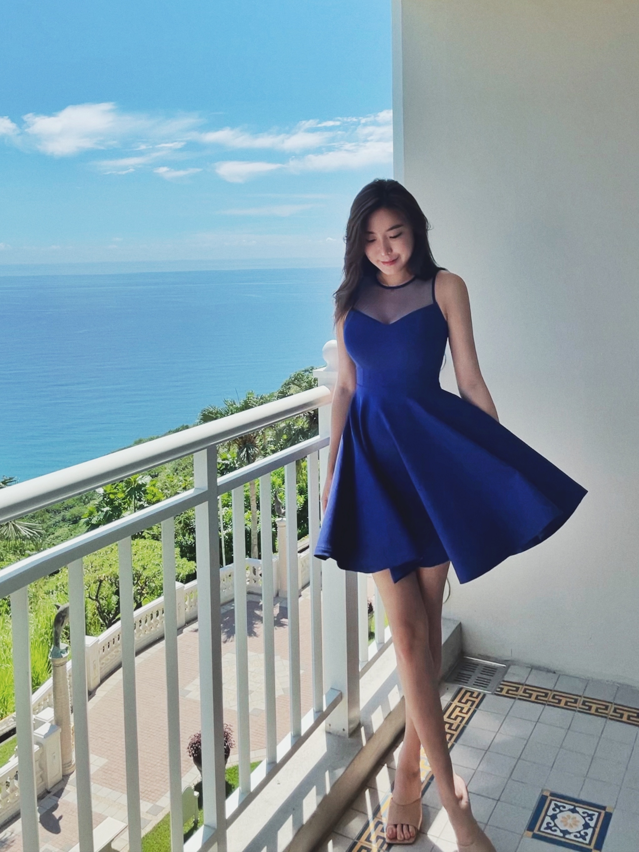 Adorable 透膚網紗傘狀洋裝