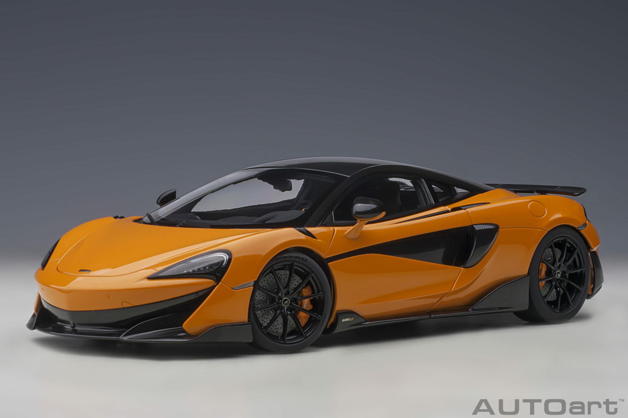 1/18 AUTOART McLaren 600LT (Myan Orange) (76084)