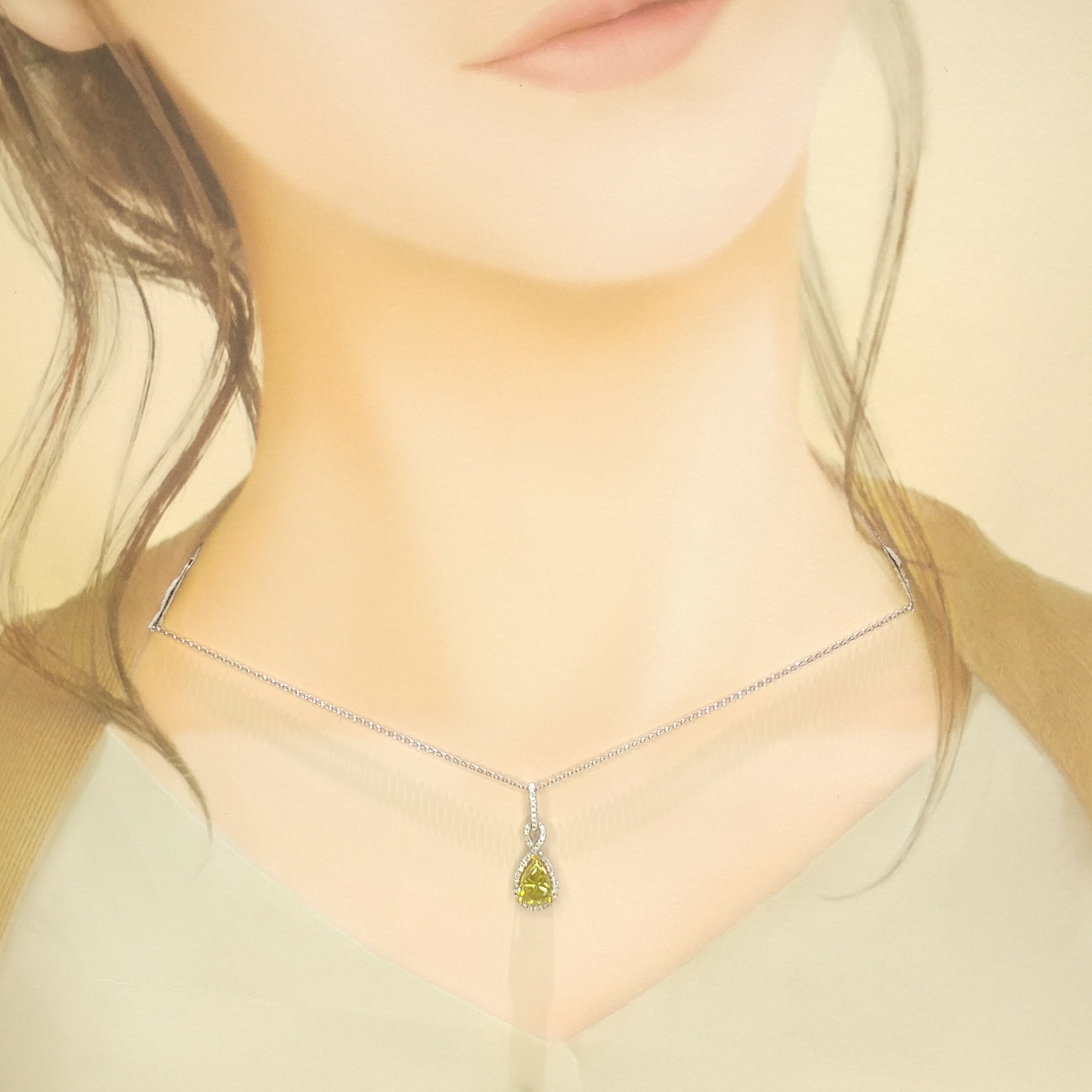 18K Gold 1.42ct Green Yellow Diamond Pendant