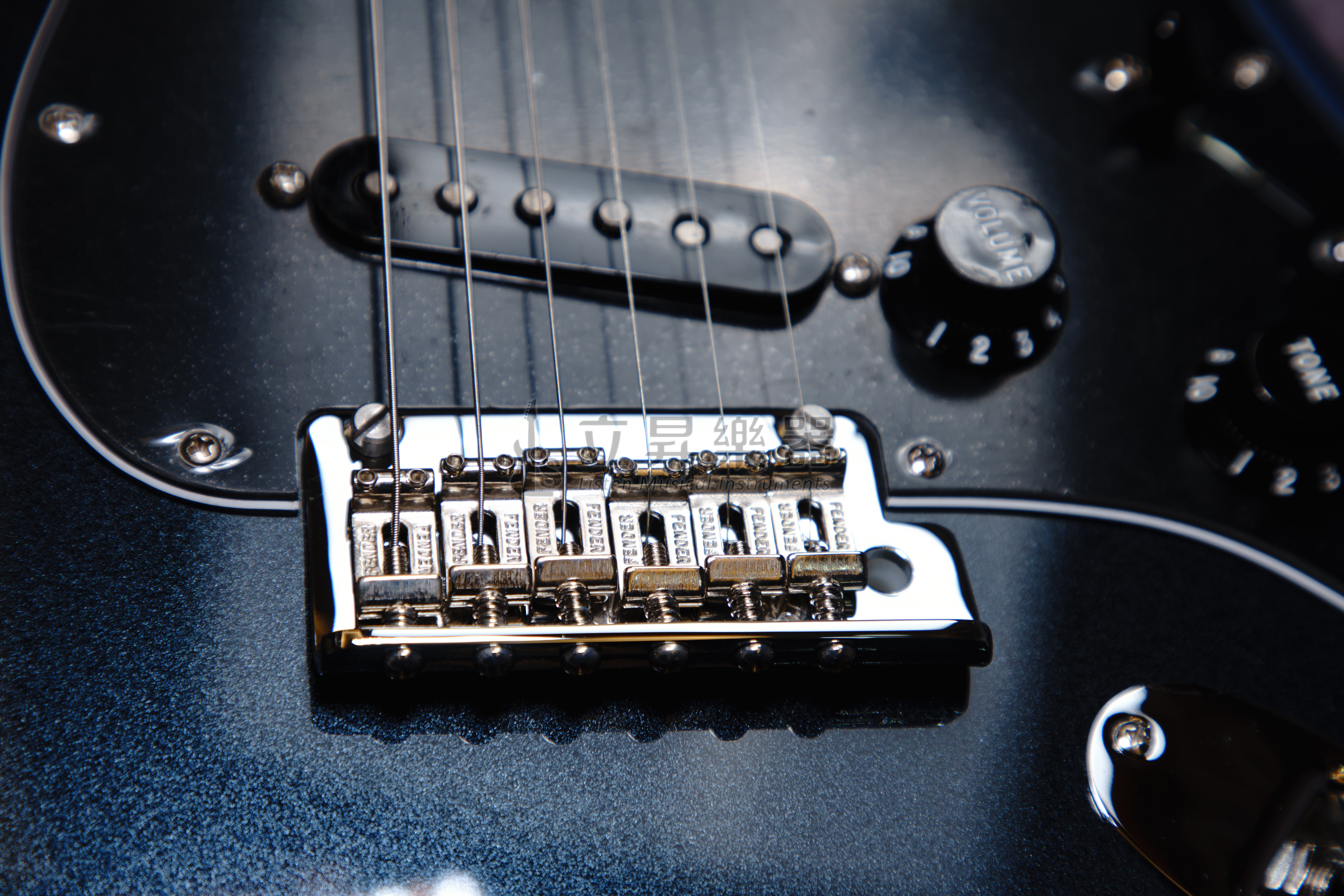 Fender 電吉他 Fender American Professional II Stratocaster Dark Night 暗夜色 暗夜黑 琴身Alder 愷木 楓木指板 美廠 附原廠硬盒 第 6 張圖片｜三峽吉他 / Bass