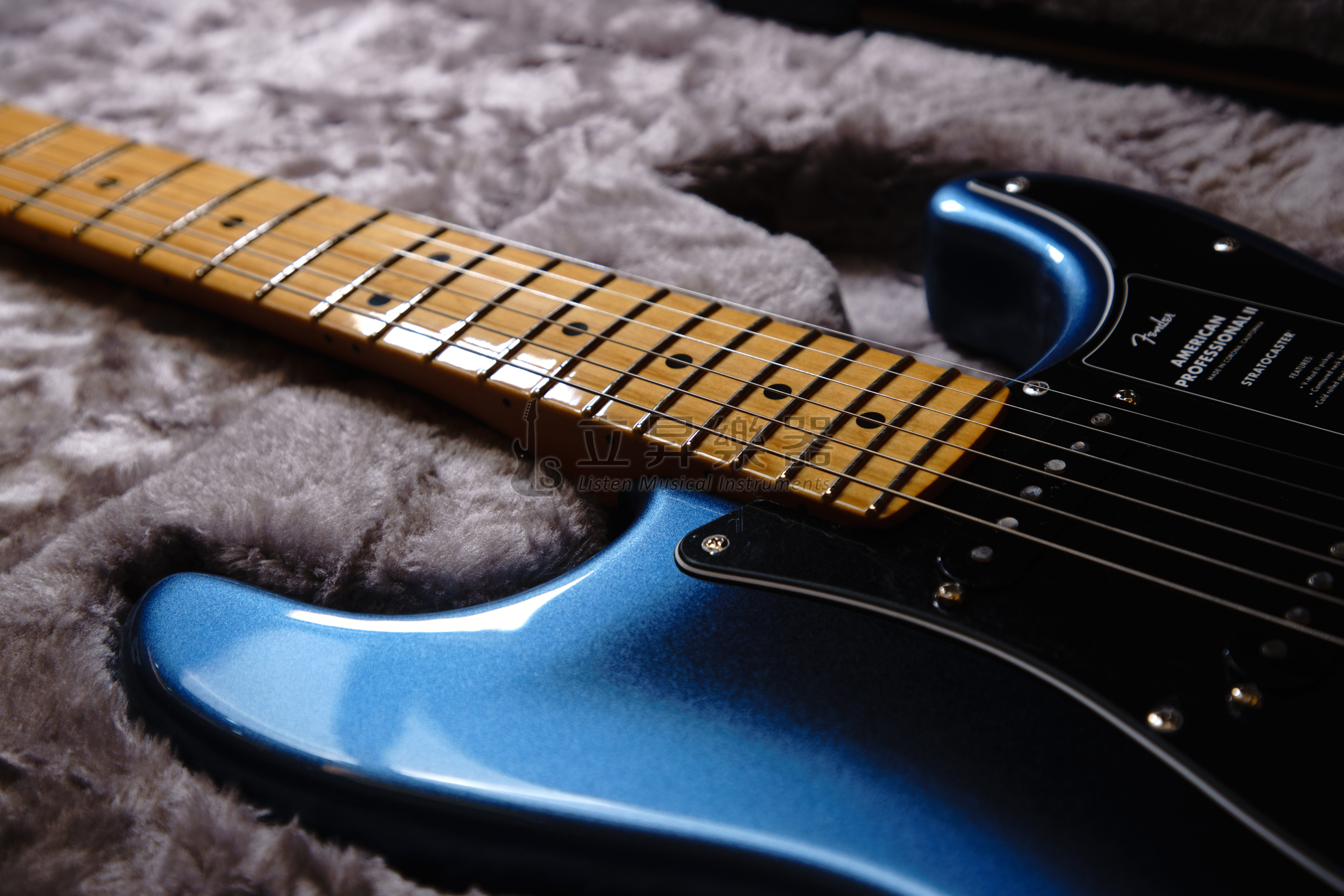 Fender 電吉他 Fender American Professional II Stratocaster Dark Night 暗夜色 暗夜黑 琴身Alder 愷木 楓木指板 美廠 附原廠硬盒 第 3 張圖片｜三峽吉他 / Bass