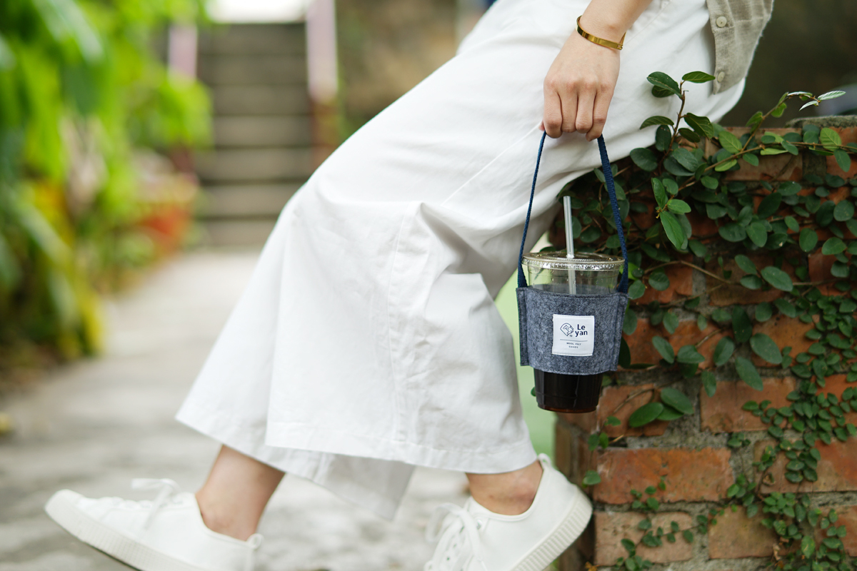 樂洋羊毛氈・Leyan / 提了就走飲料提袋－深深灰