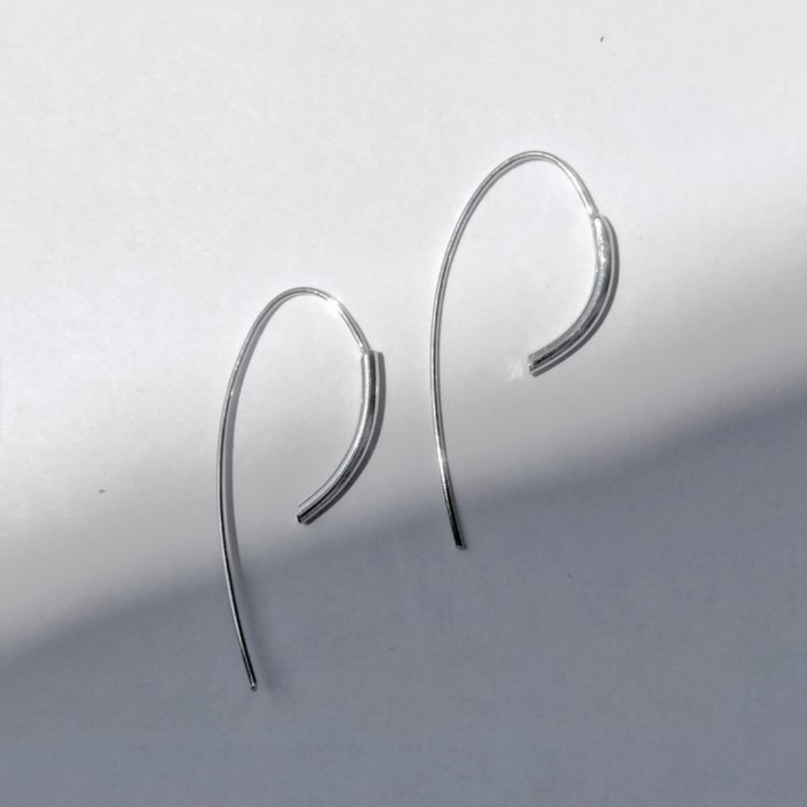 │簡約│法式垂墜 • 耳針 • 純銀耳飾 S925