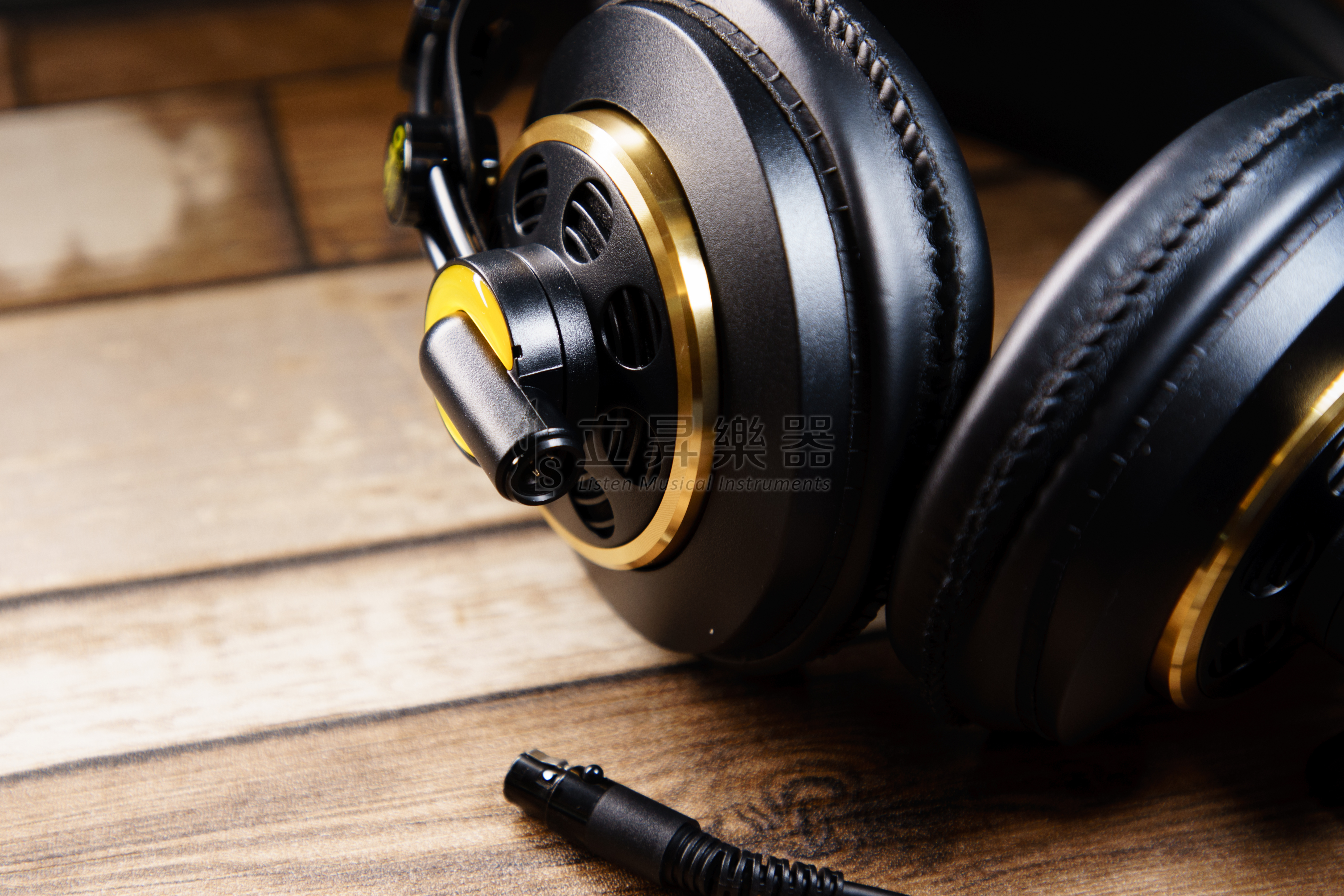 AKG 現貨供應 AKG K240 Studio 半開放 耳罩式 監聽耳機 K-240 公司貨保固 第 3 張圖片｜三峽錄音 / 音響