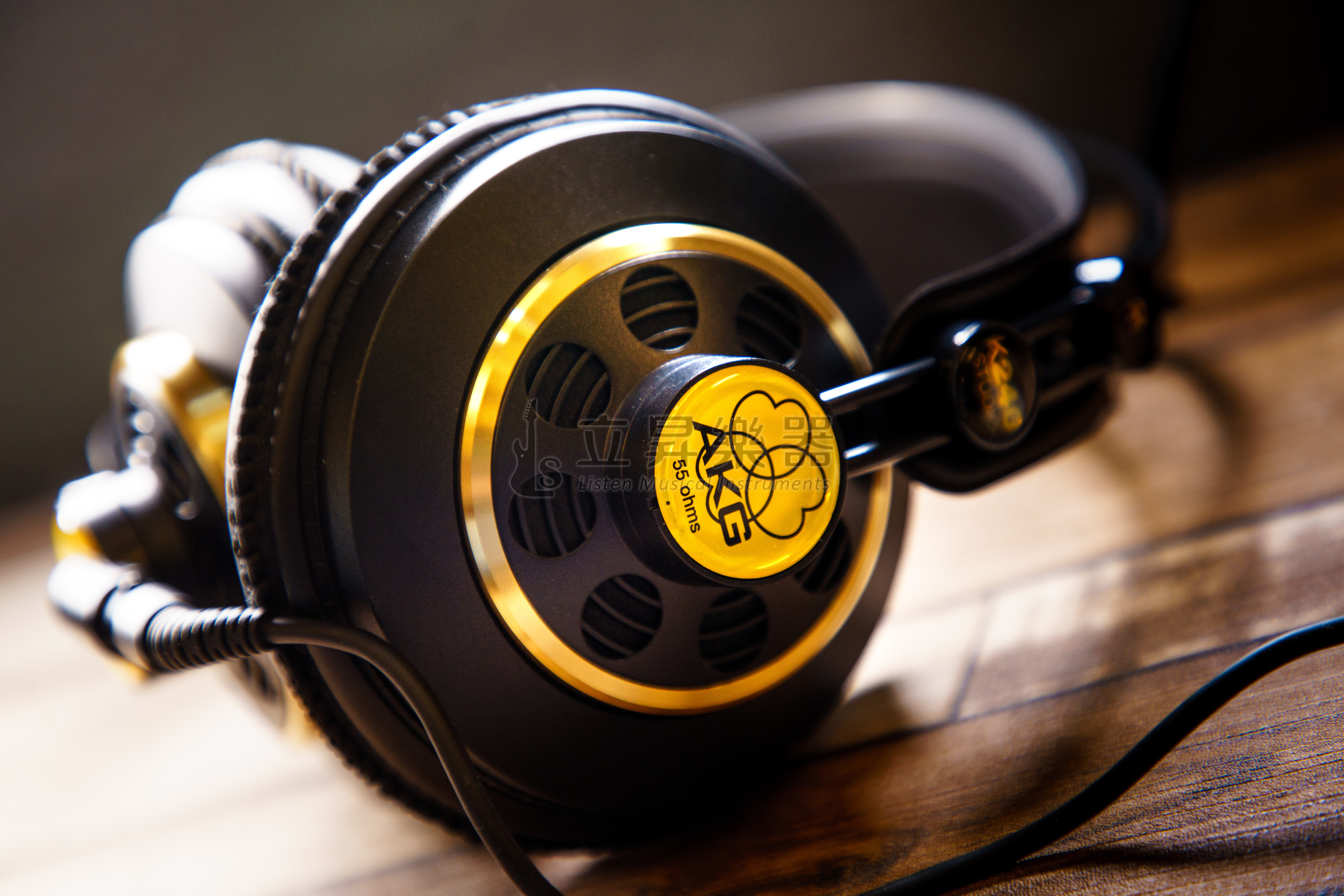 AKG 現貨供應 AKG K240 Studio 半開放 耳罩式 監聽耳機 K-240 公司貨保固 第 4 張圖片｜三峽錄音 / 音響