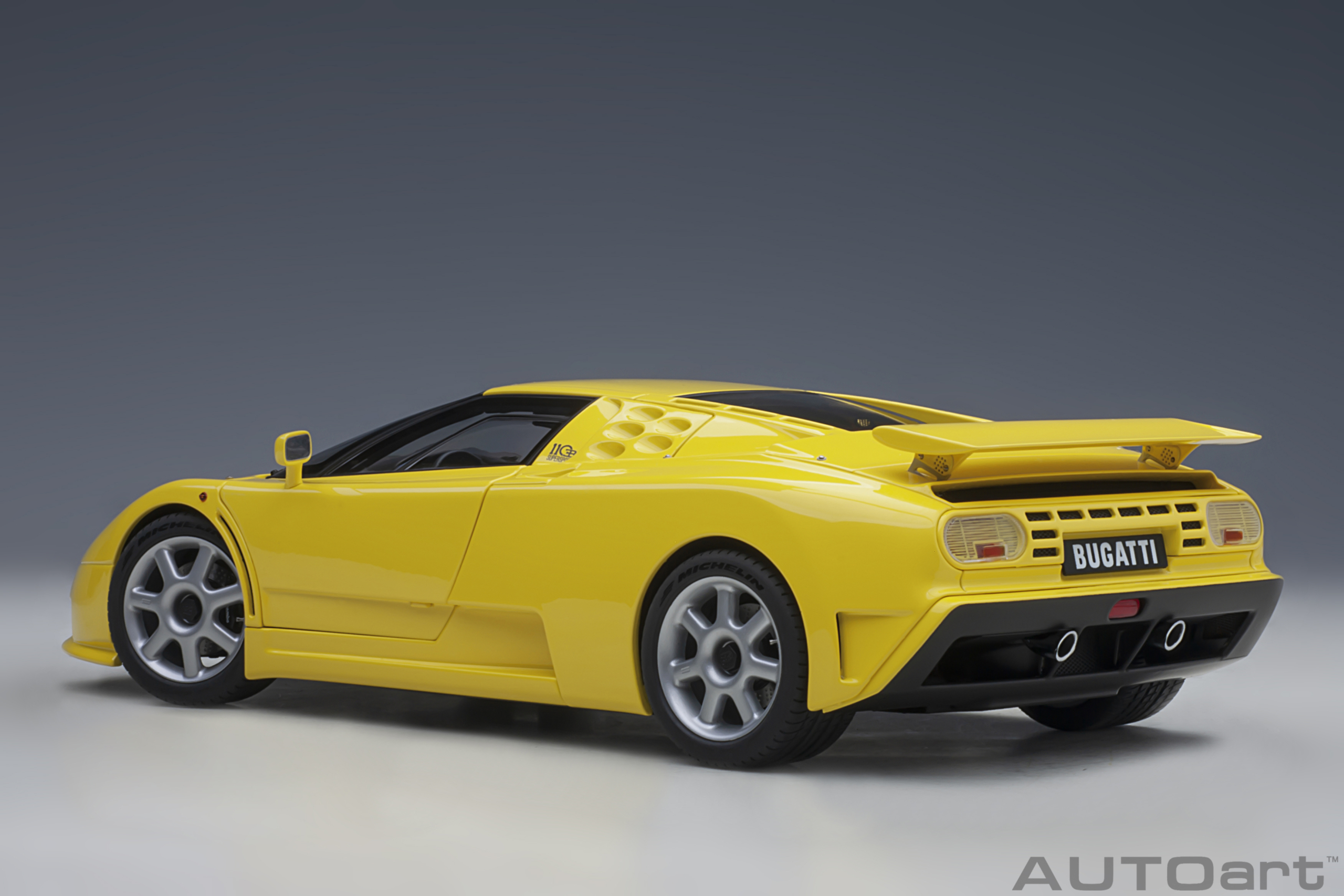 預訂(訂金$300) (預訂價$1656) : 1/18 AUTOART BUGATTI EB110 SS (GIALLO BUGATTI/YELLOW) (70918)