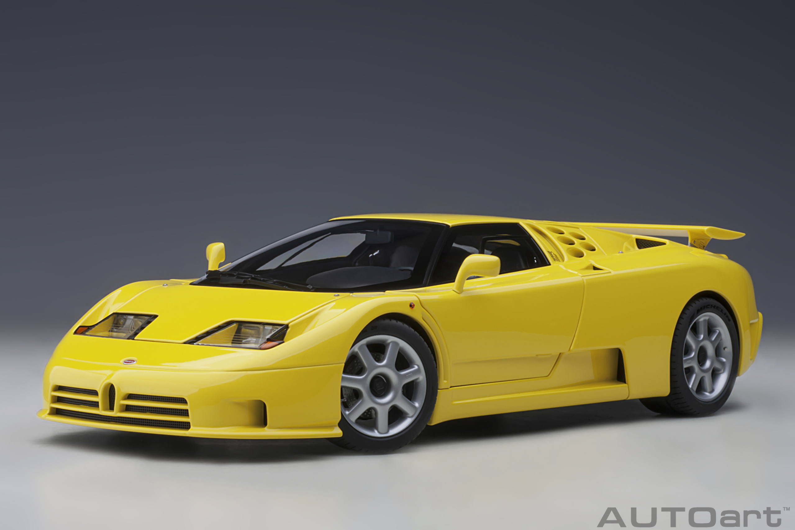 預訂(訂金$300) (預訂價$1656) : 1/18 AUTOART BUGATTI EB110 SS (GIALLO BUGATTI/YELLOW) (70918)