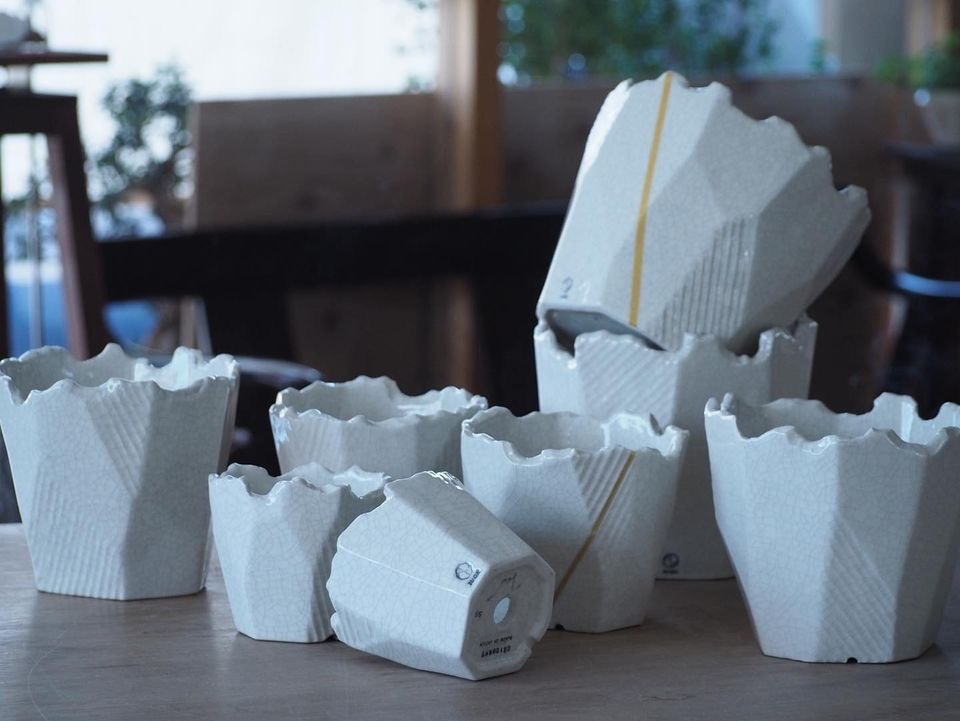 【N/OH】澪標 · 植木鉢 Glossy White + Gold Line (S)