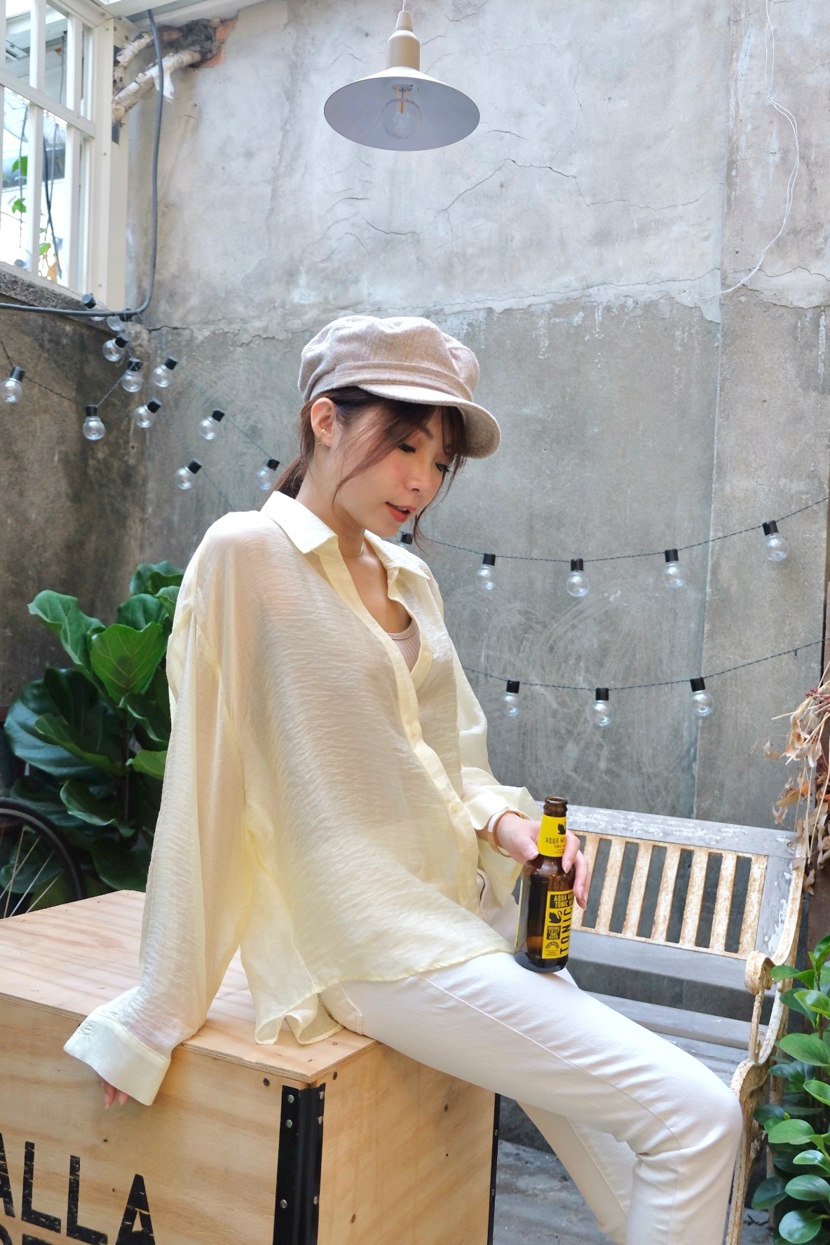 極美曖昧空氣感絲紋透膚襯衫