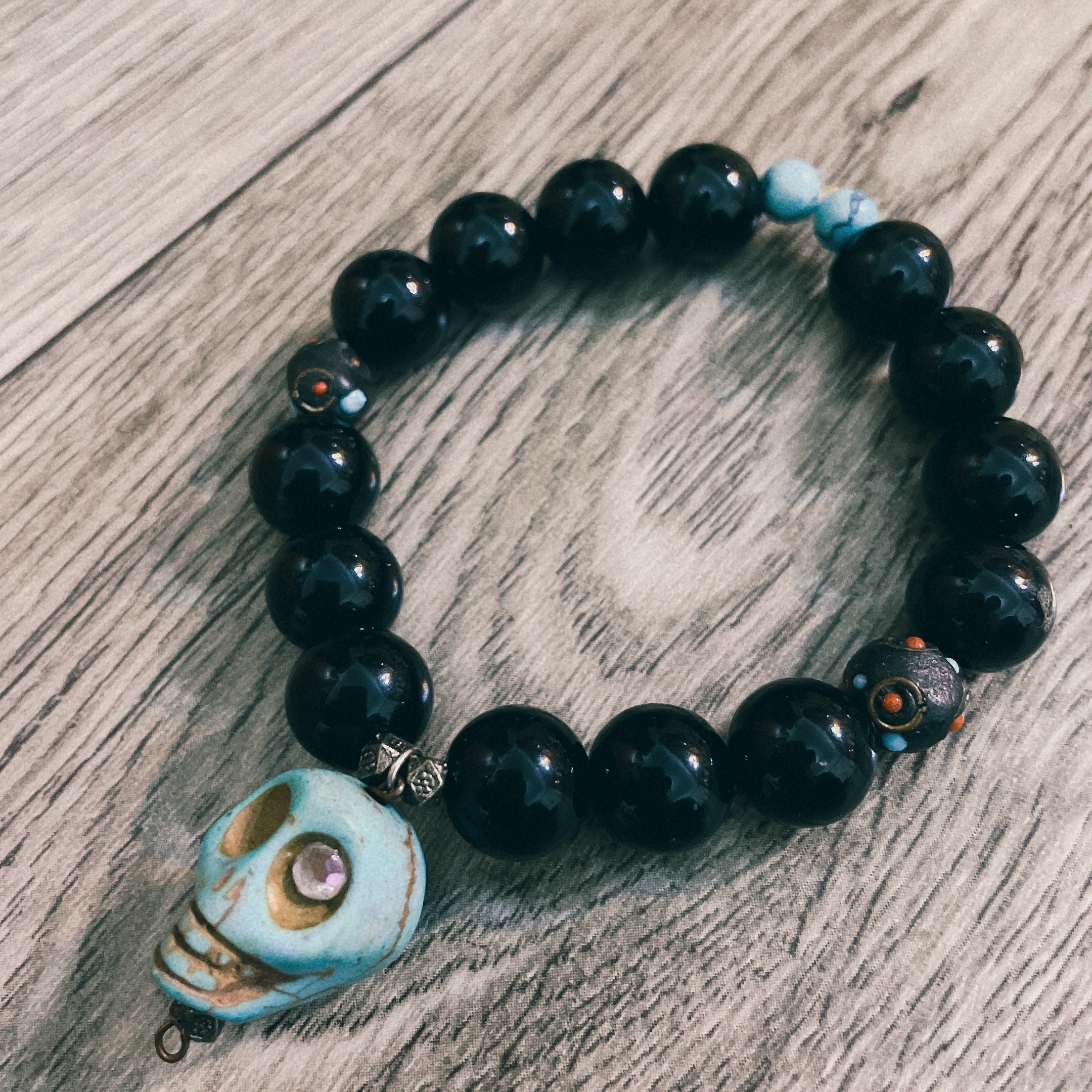 歐美部落客黑銀有型骷顱頭珠珠手鍊 手環