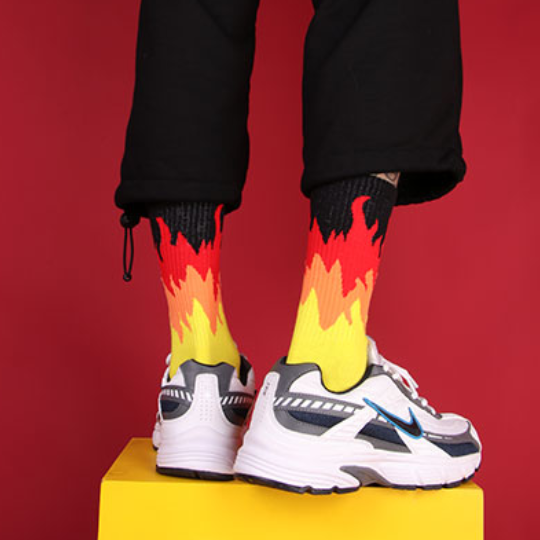 【SCSU015】火焰拼接色塊設計長襪