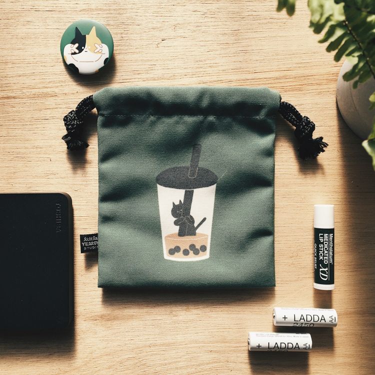 小黃間｜束口袋｜黑貓珍奶