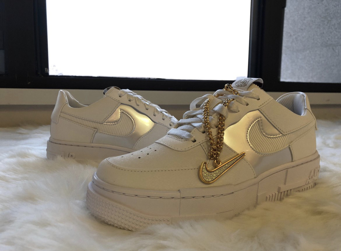 Nike Air Force 1 Pixel 鏈條 白金 勾勾 墜飾 灰白 白色 低筒 女款