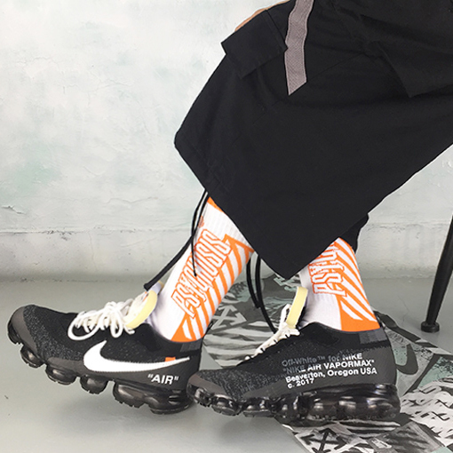 【SCLSD001】分裂者半拼接條紋設計厚底長襪