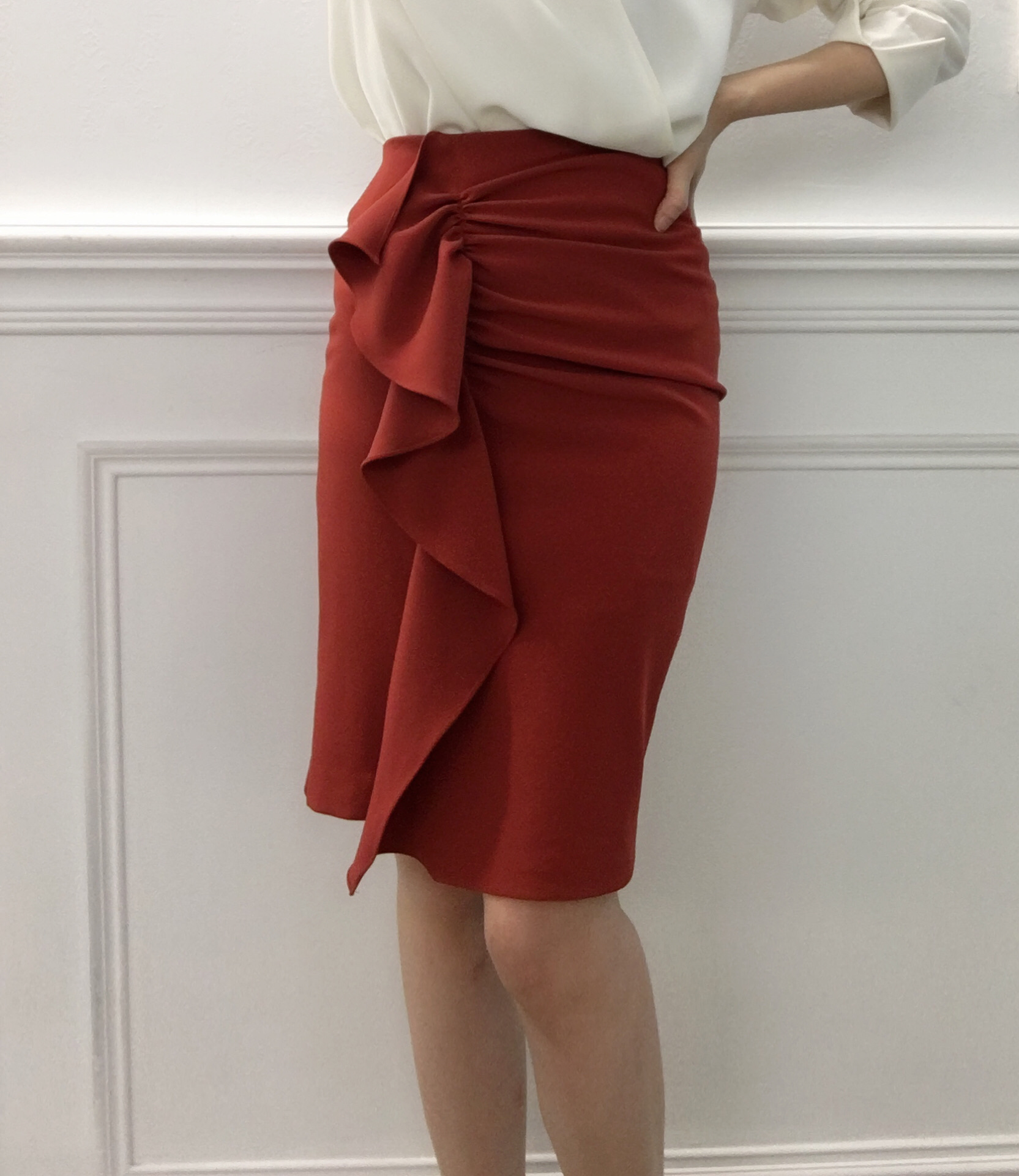 荷葉側抓皺窄裙