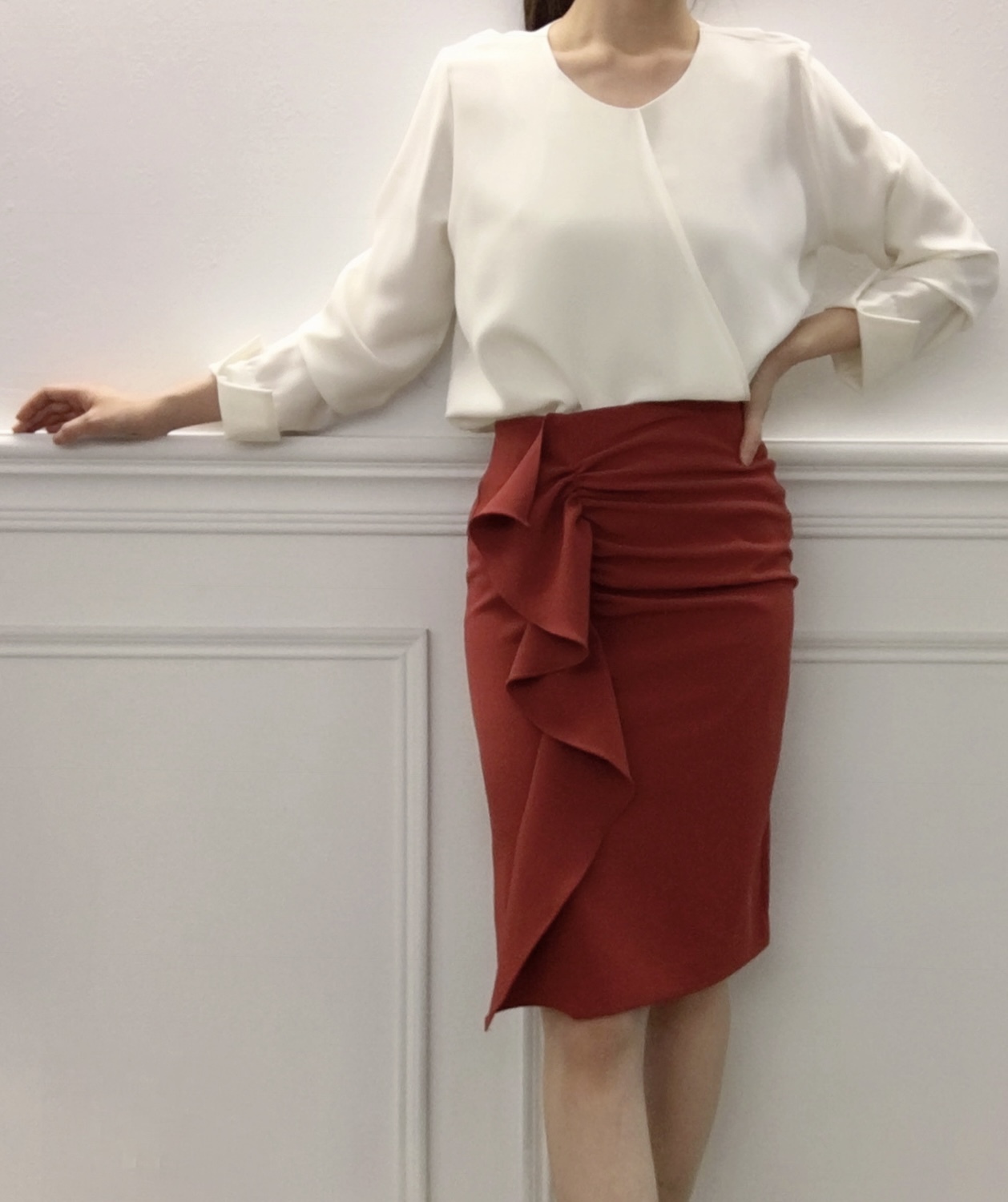 荷葉側抓皺窄裙