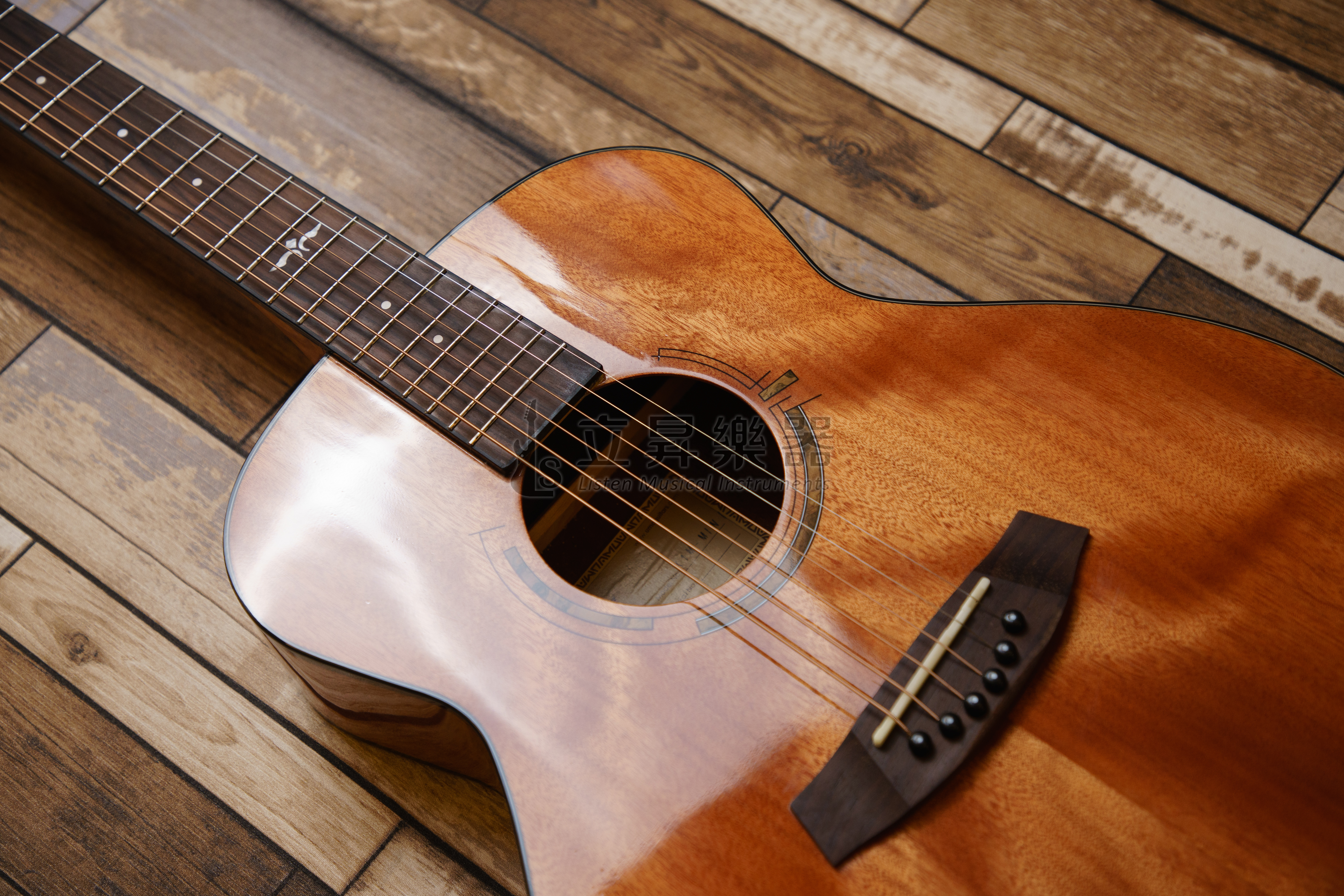 Uma K1M-MINI 全奧古曼 面單 36吋 面單板 旅行吉他 小吉他 K1M MINI 附原廠厚袋 第 4 張圖片｜三峽吉他 / Bass