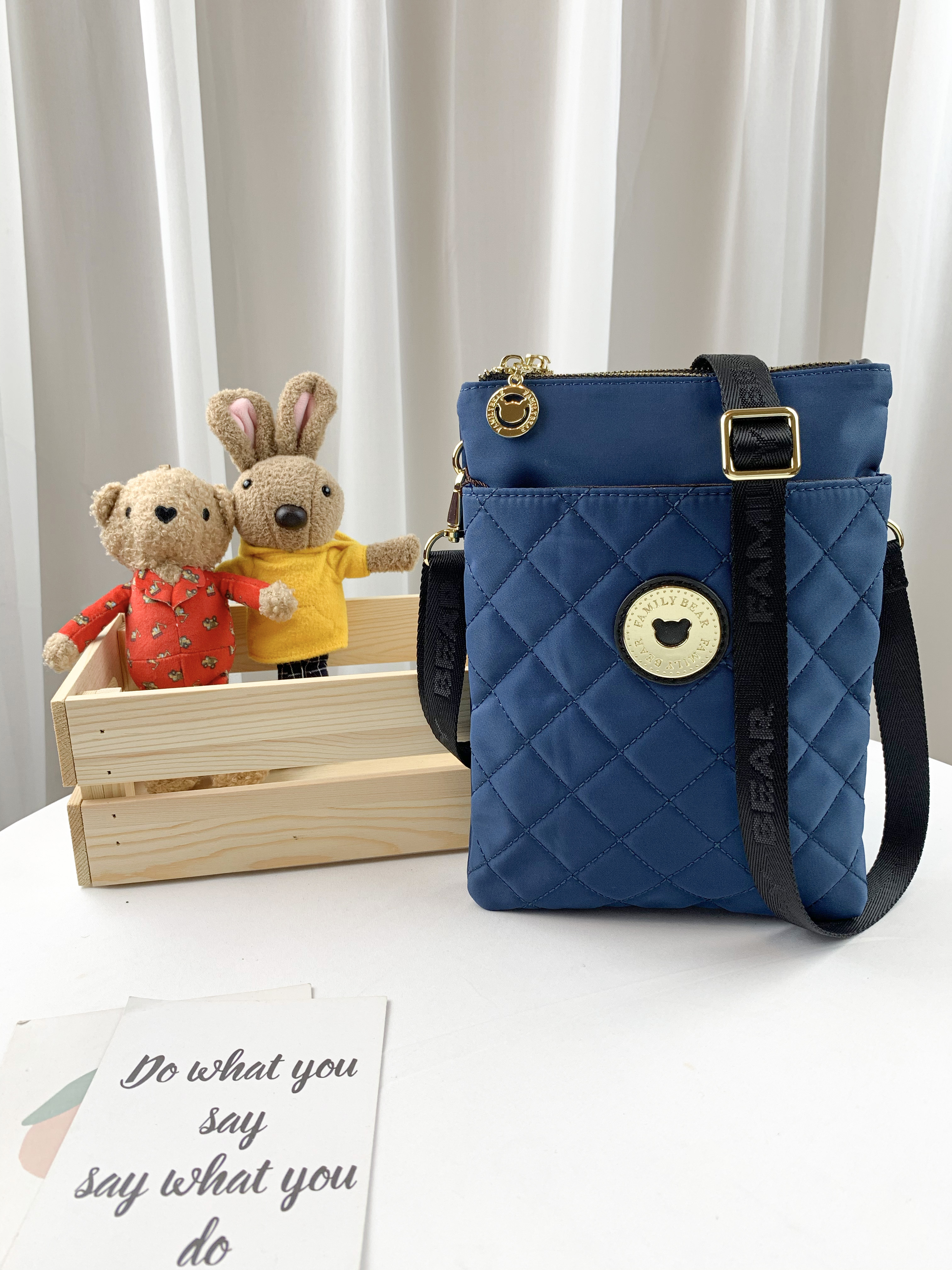 FamilyBear 海軍藍 菱格紋防潑水雙層側背包 / 手機袋 #2505-1