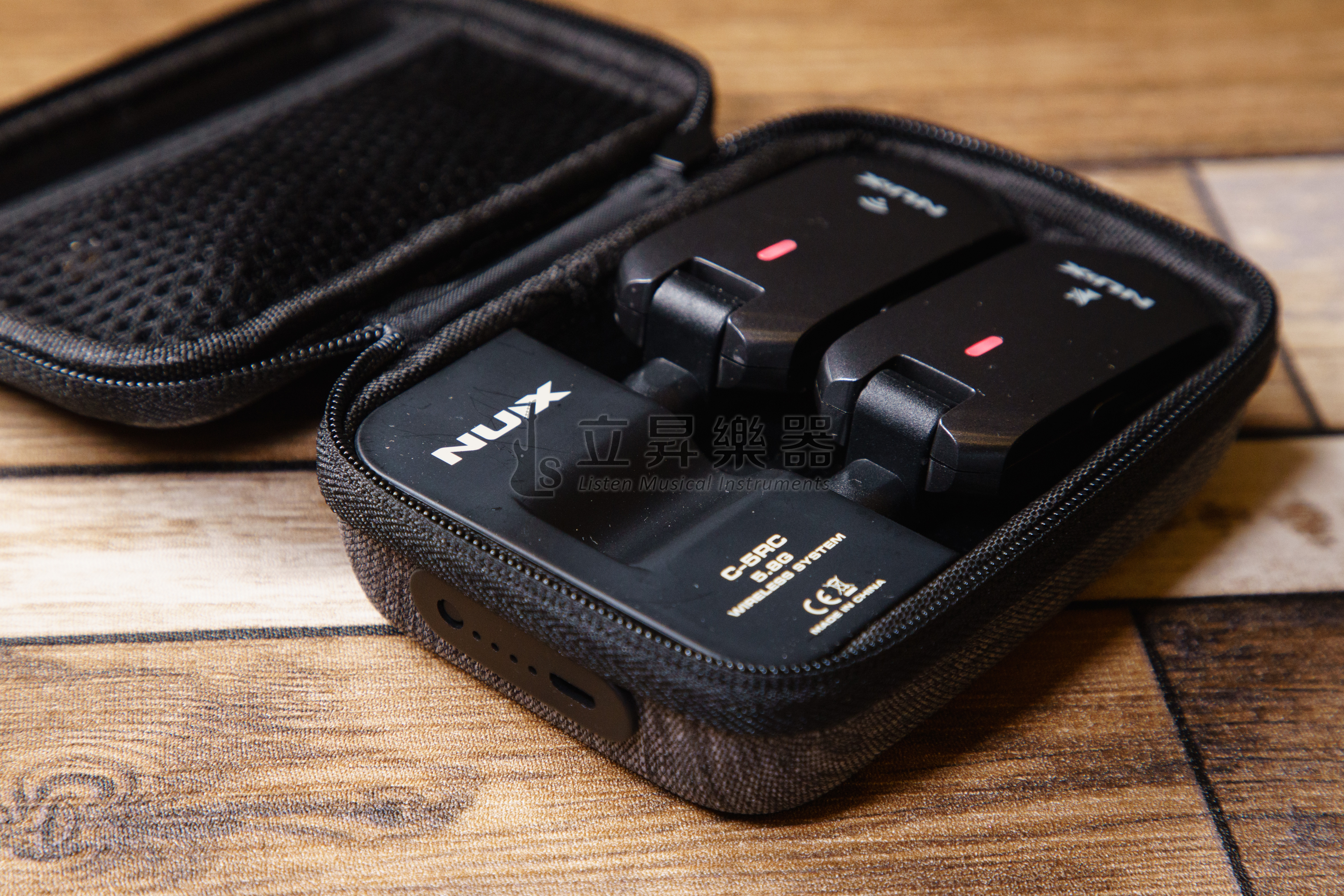 NUX C-5RC 無線導線 黑色 5.8GHz 超高頻寬 附可充電收納盒 C 5RC 導線