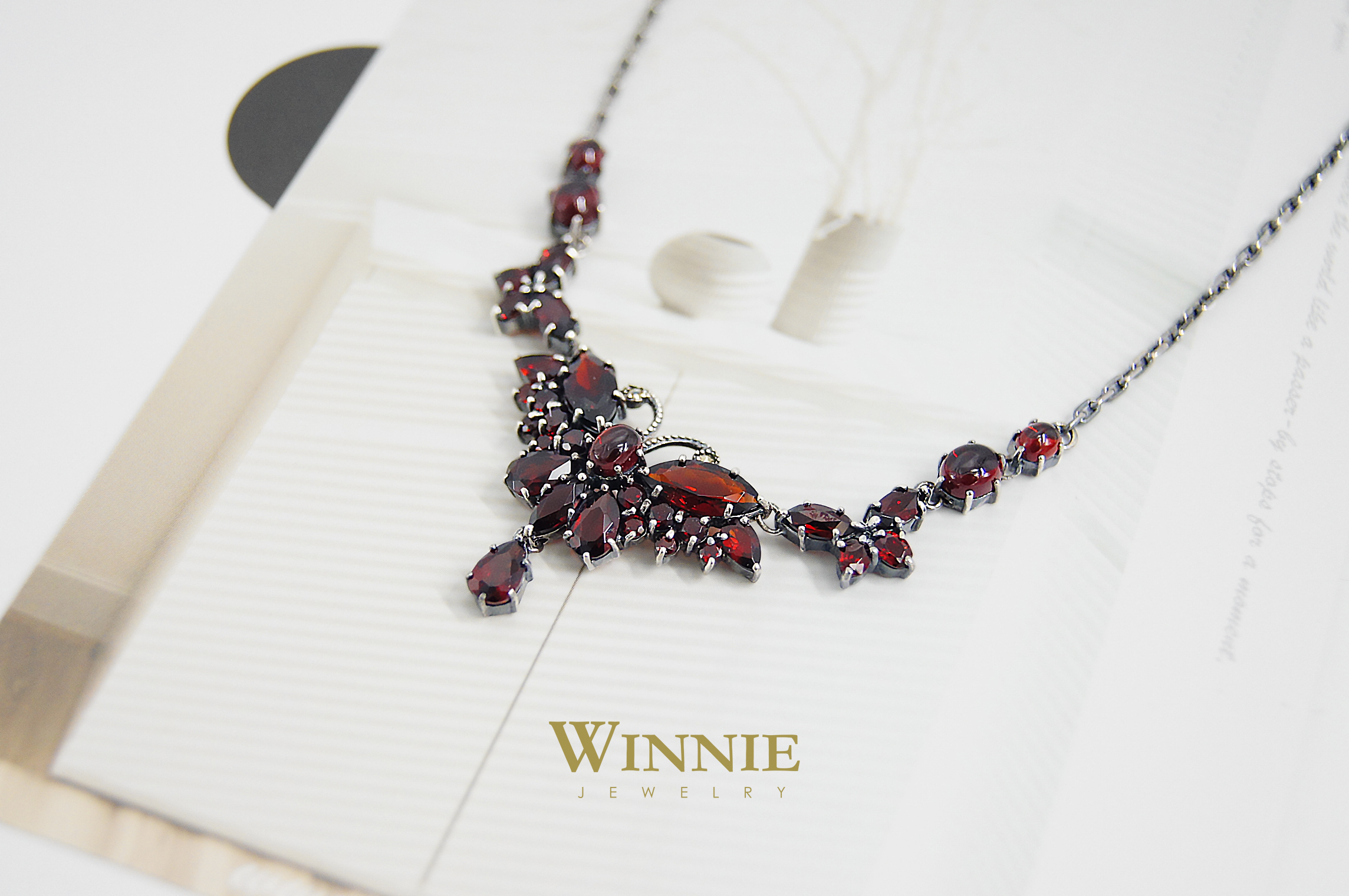 石榴石大蝴蝶項鍊（SOP1747）