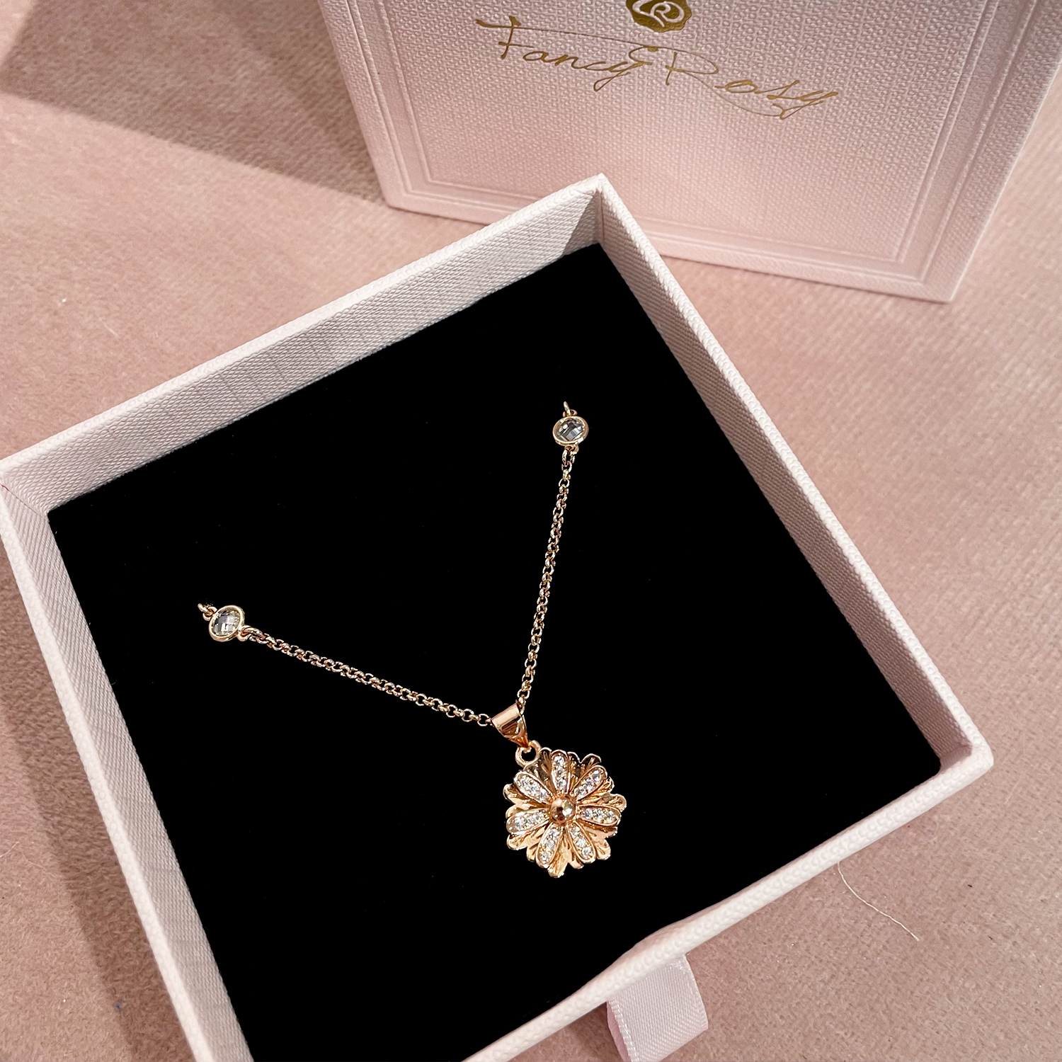 Crystal Flower Necklace (Rose Gold)