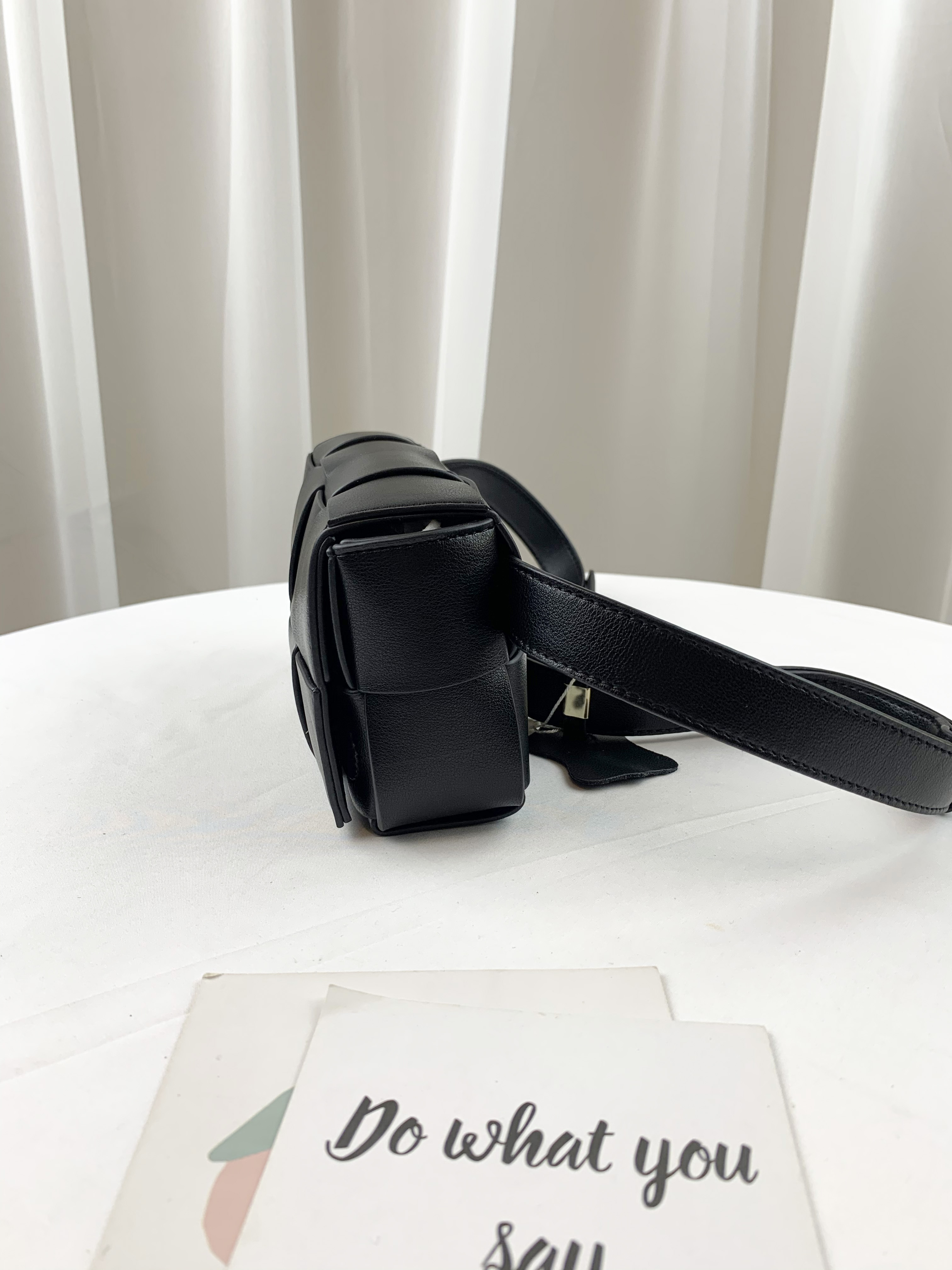 高級黑 編織真皮牛皮胸包 / 斜背腰包 #SM-2995