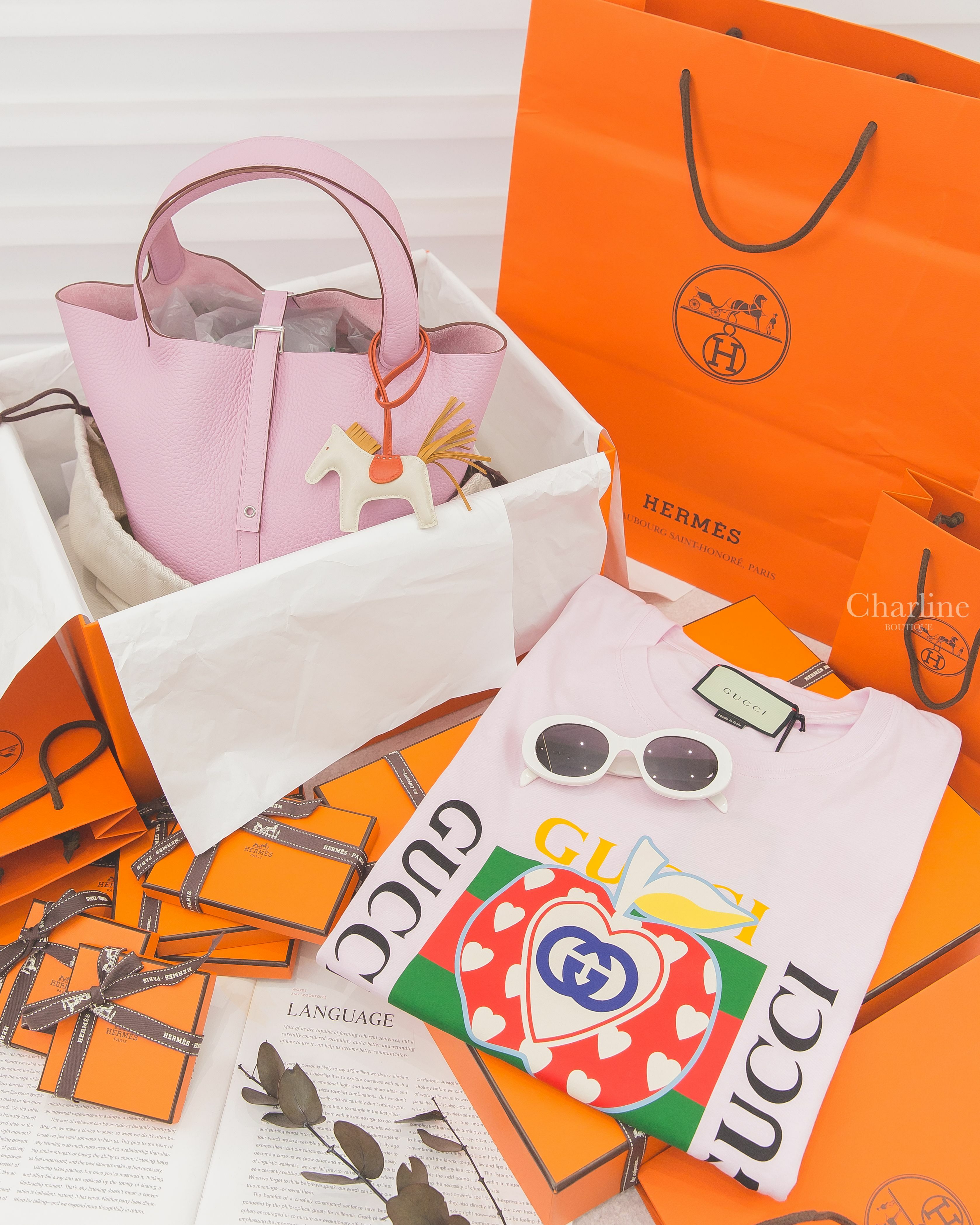 Hermès Picotin 22cm X9 錦葵粉銀釦,Hermès 奶昔白型小馬吊飾,Gucci 粉紫色黑黃字紅綠條紋藍GG紅色愛心蘋果短袖棉T,Celine 白色橢圓框側邊金色凱旋門太陽眼鏡-Charline Boutique 精品代購