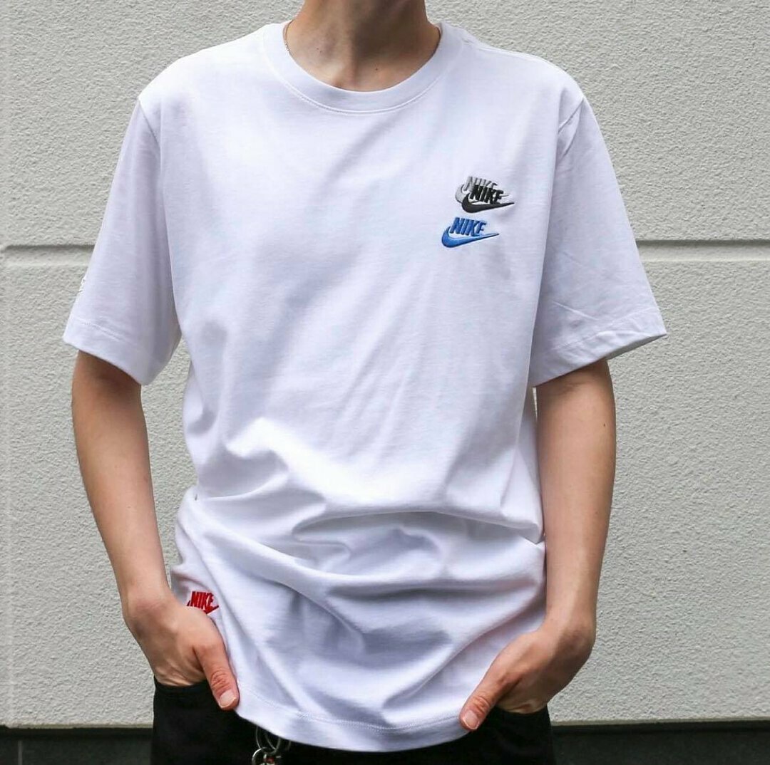 nike essentials multi logo tee