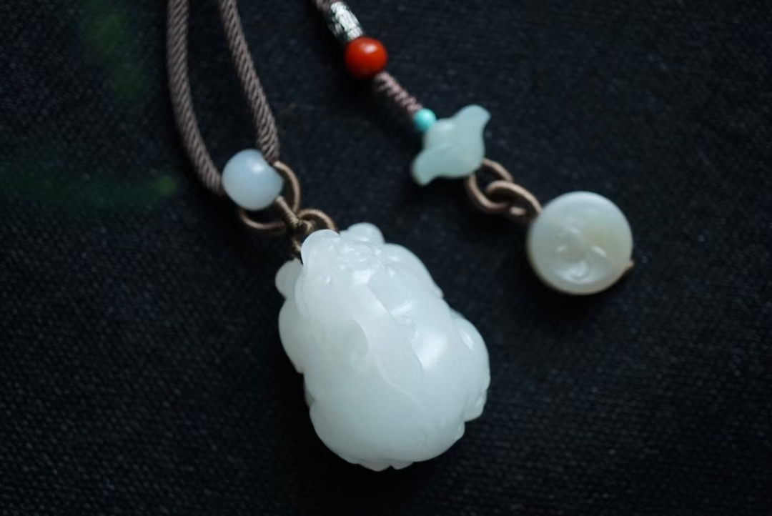 和田玉羊脂玉貔貅掛件, 天然和田玉軟玉