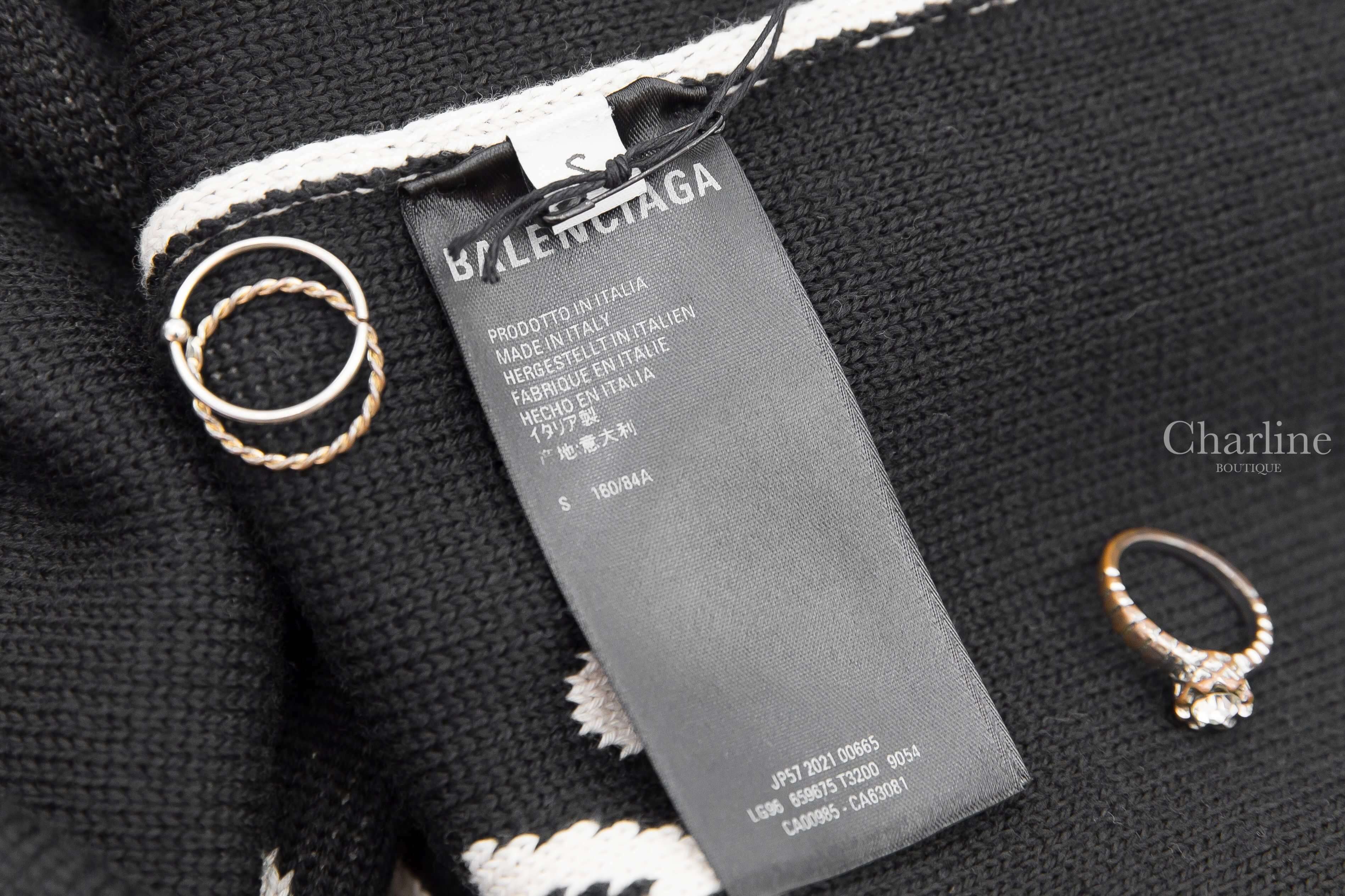 Balenciaga Men's Allover Logo Cardigan 白色滿版黑色 Logo 棉質混羊毛開襟長版長袖外套-Charline Boutique 精品代購