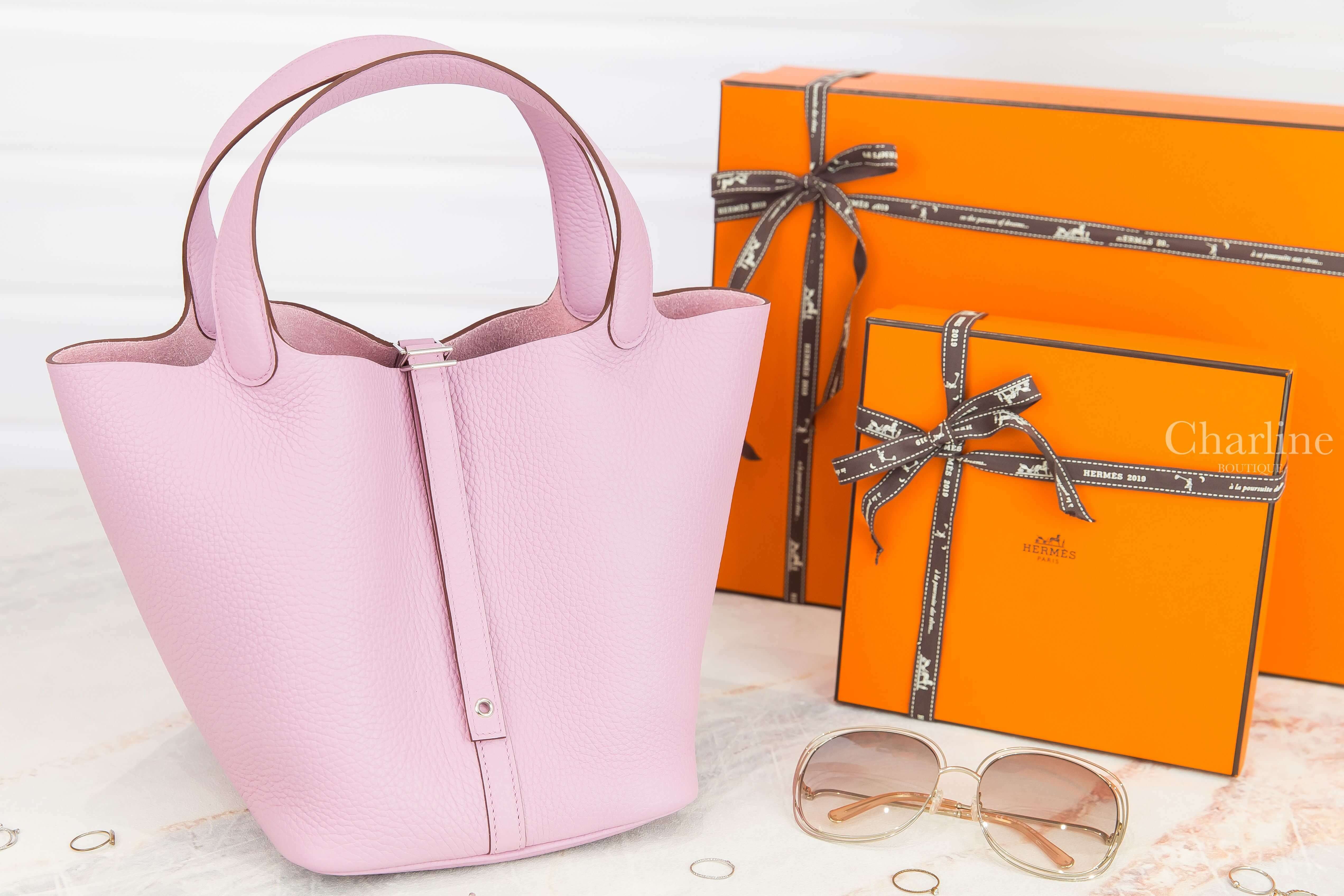 Hermès Picotin Lock 22cm X9 Mauve Sylvestre Taurillon Clemence Z刻錦葵粉銀釦中型提把水桶包-Charline Boutique 精品代購