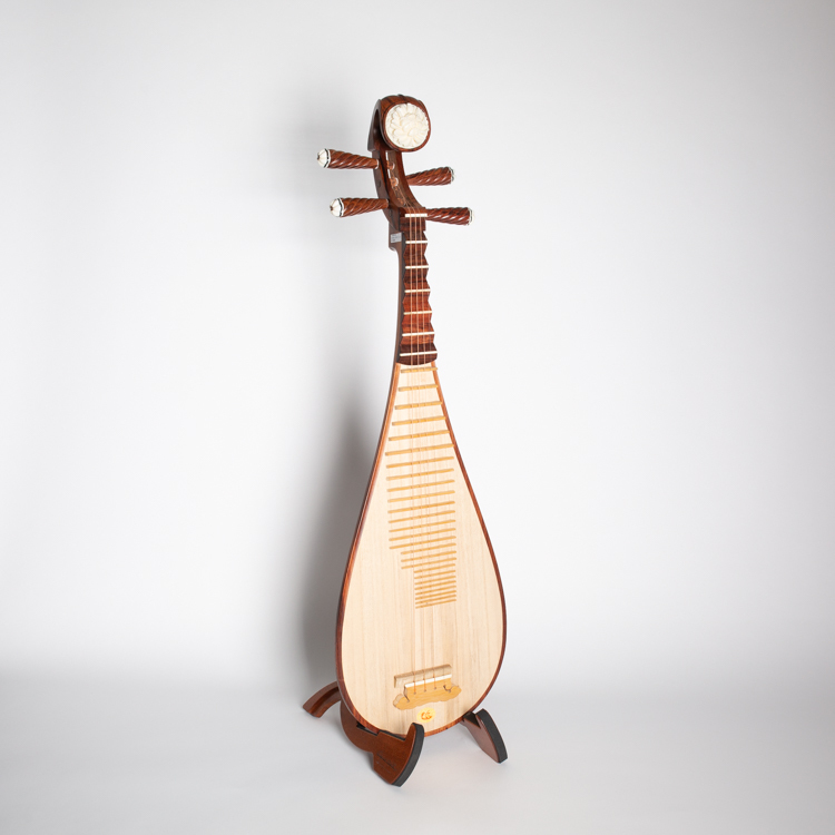 梁浩奧氏黃檀琵琶