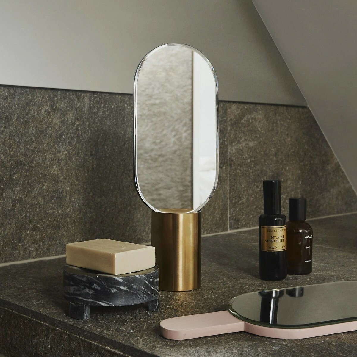 【微瑕品】OYOY Renga 橢圓手持立鏡 (含底座) / 石磨灰