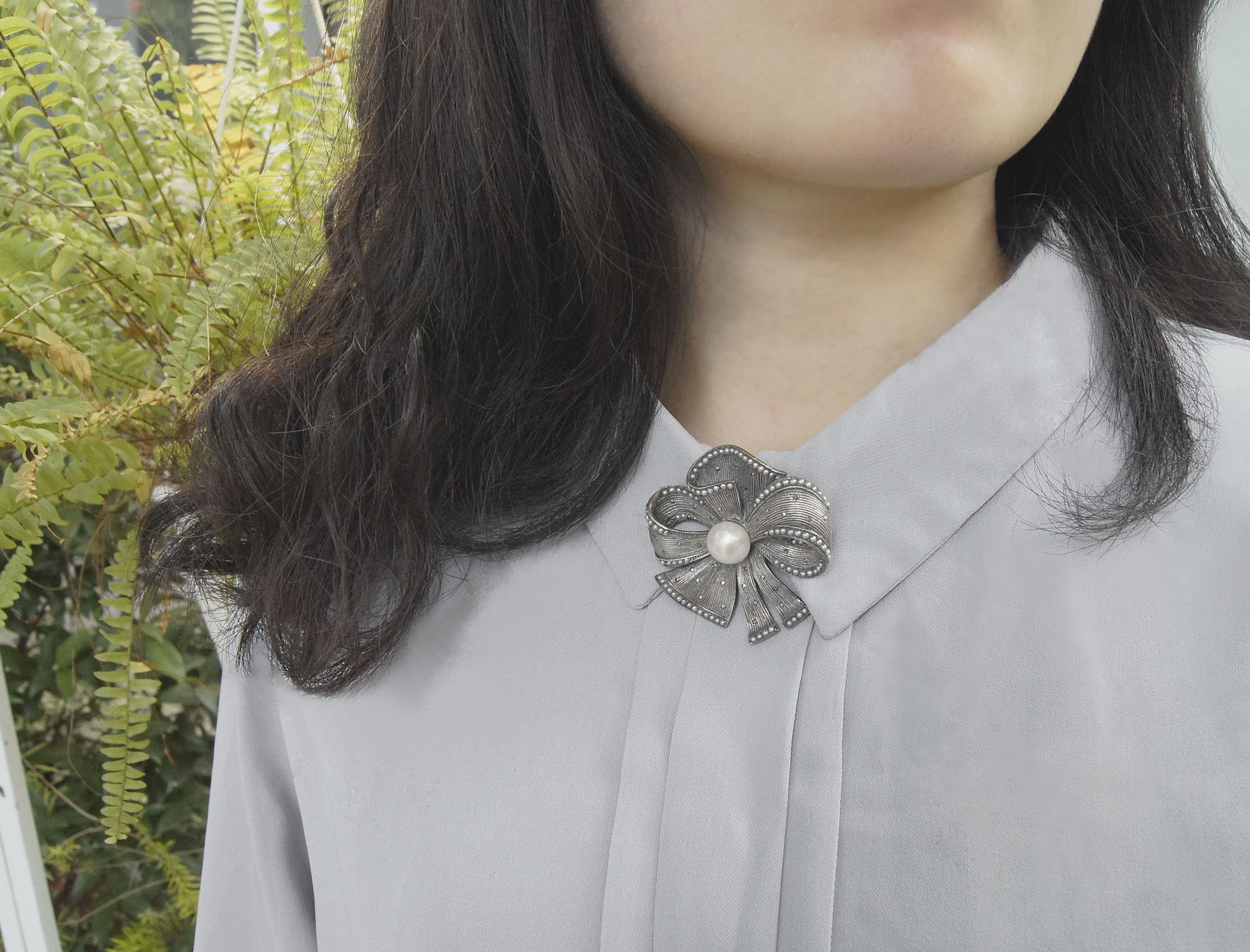 立體紋路蝴蝶結胸針