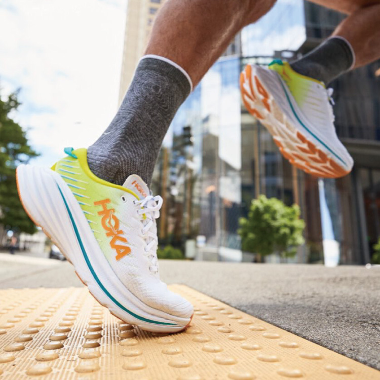 RUN｜HOKA ONE ONE BONDI X - WEPR (M) 碳纖維板緩震跑鞋