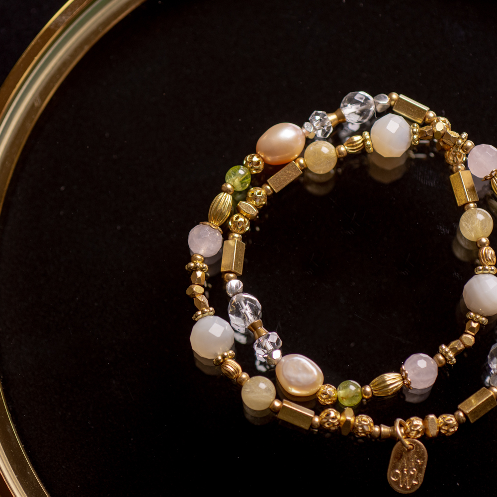 舉杯 // C1378螺貝鈦晶橙珍珠雙圈手鍊