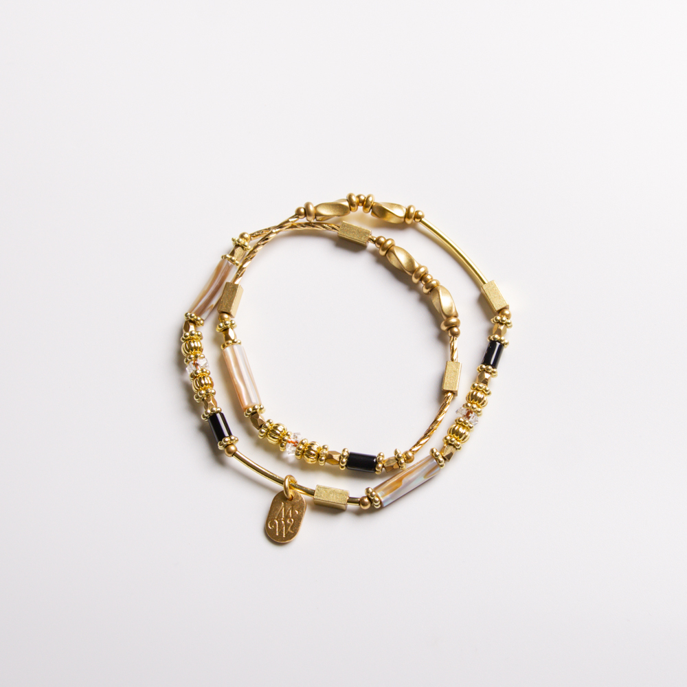 午夜的流動盛宴|C1383珠貝黑瑪瑙黃銅雙圈手鍊