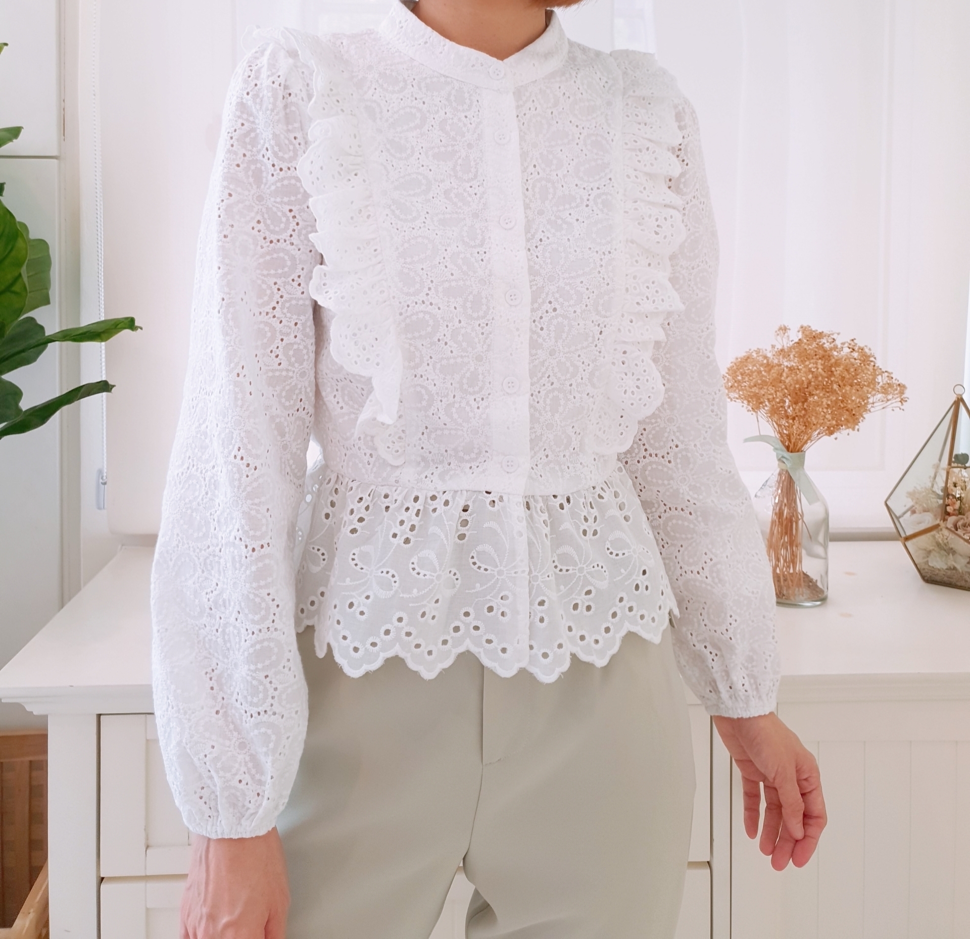 L/SLEEVE COTTON LACE PEPLUM BLOUSE