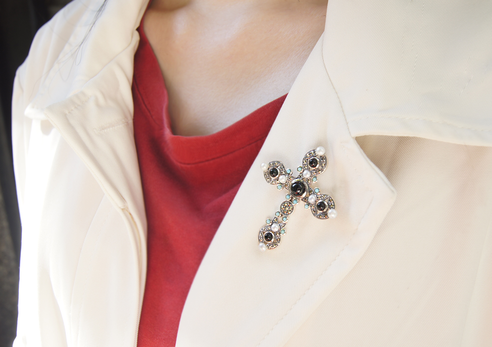 黑瑪瑙與綠松石十字架胸墜OP1955