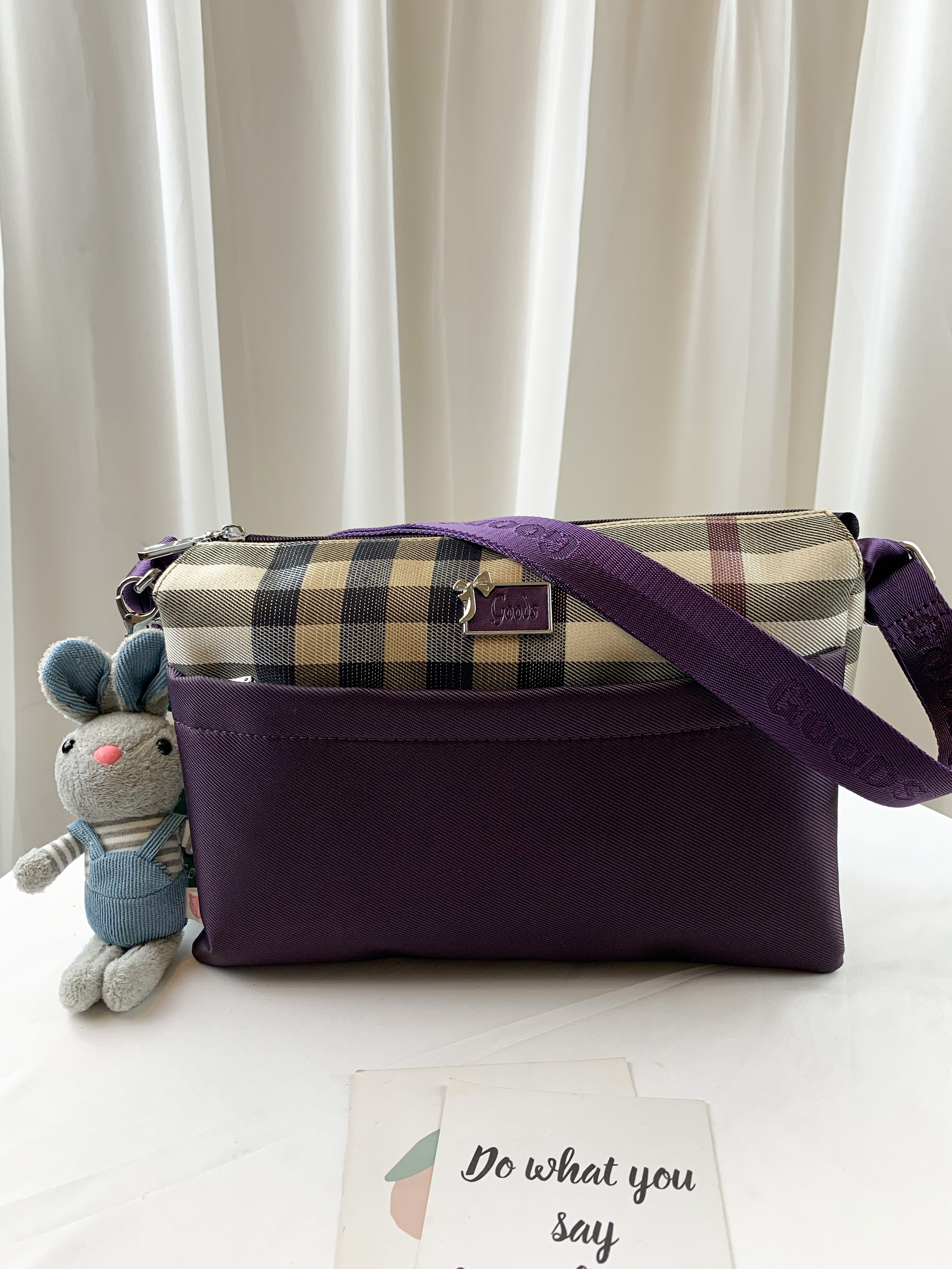 GOODS 紫格紋拼色防潑水側背包   #29503