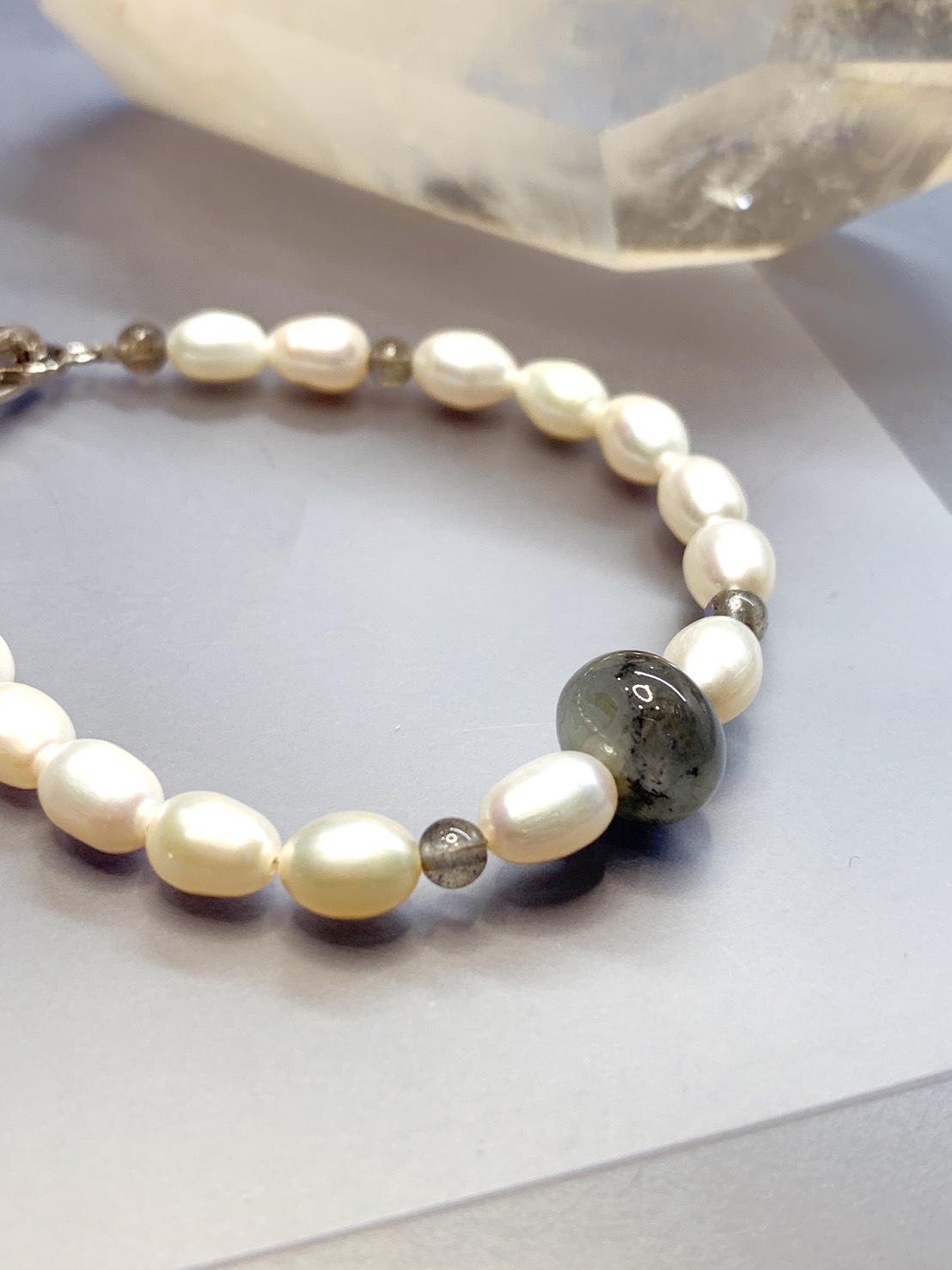 白雪添妝丨烏雞種翡翠與珍珠丨六月誕生石