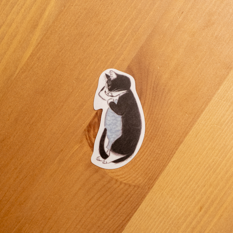 補補貓‧大衛煮愛｜絕版｜防水貼紙S｜側躺黑白貓