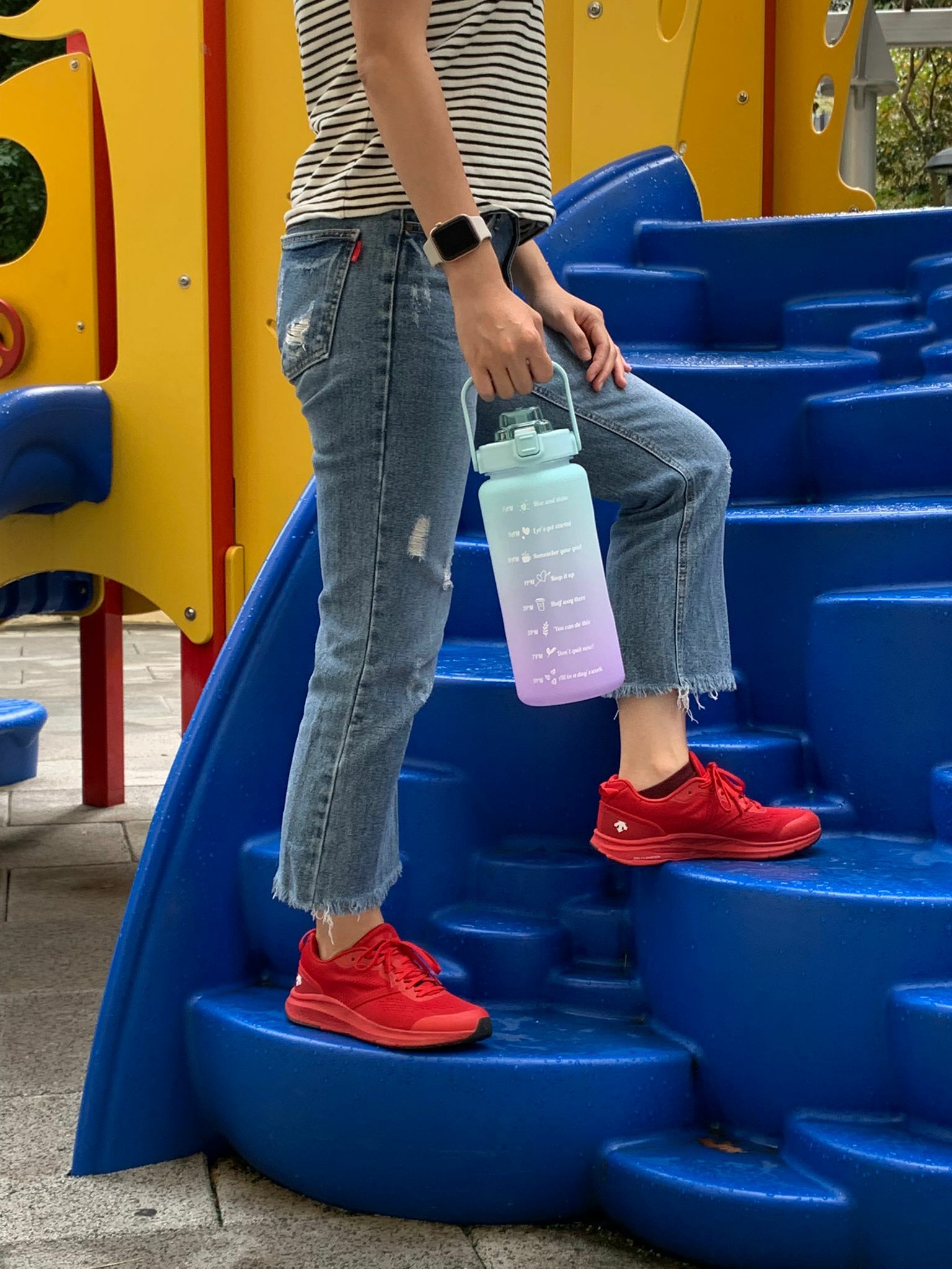 🔥 超大容量清新漸變色水壺 2000ml | 夢幻四色選擇 (逢星期日截單後7-14個工作天發貨)