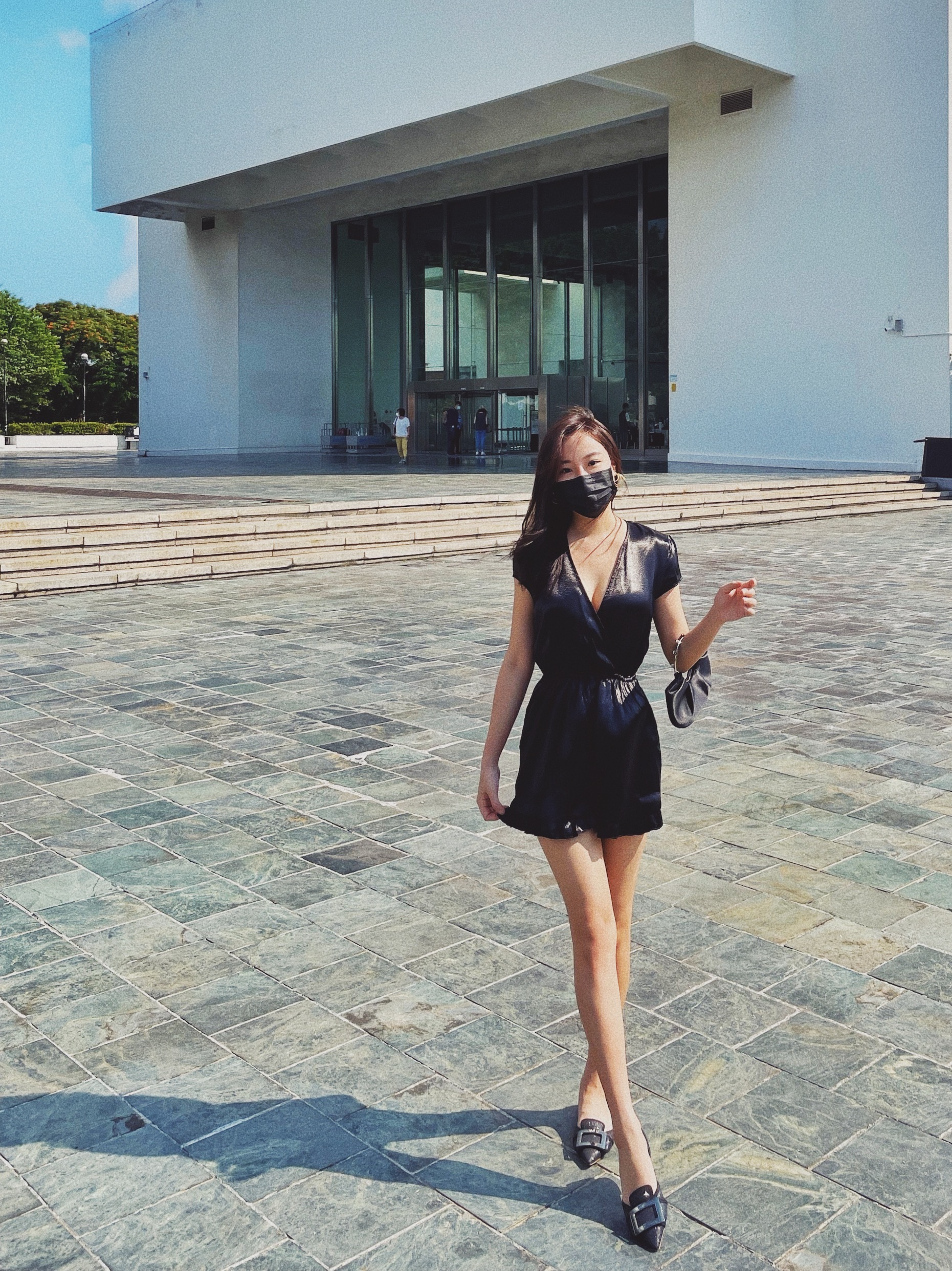 To the moon 光澤緞面連身短褲