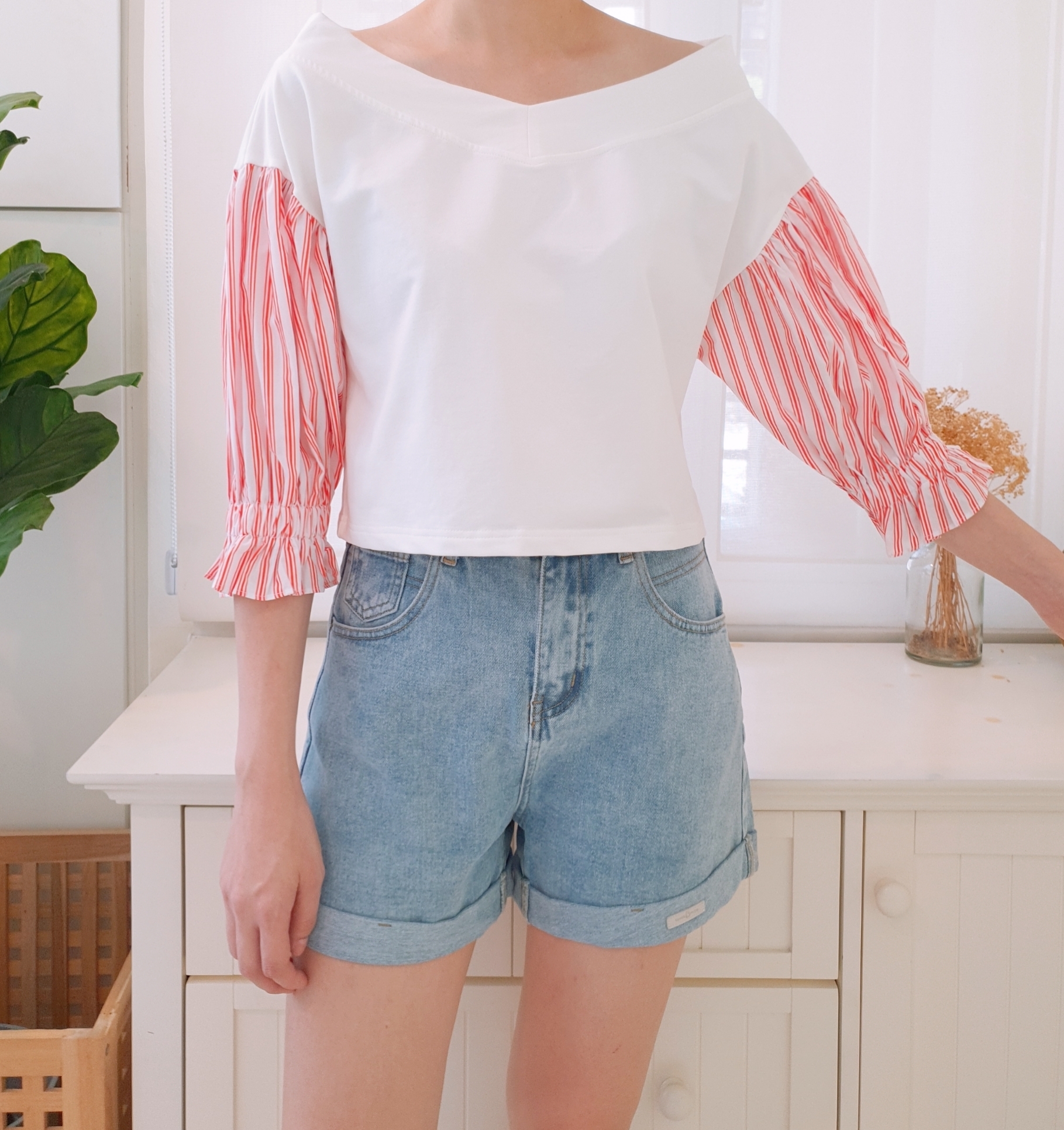 STRIPES PUFF SLEEVE OFF SHOULDER BLOUSE