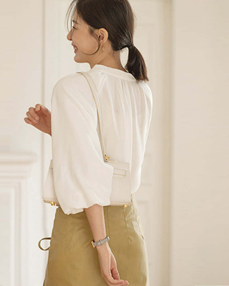 DEER.W 蝴蝶領結澎袖雪紡上衣 米白